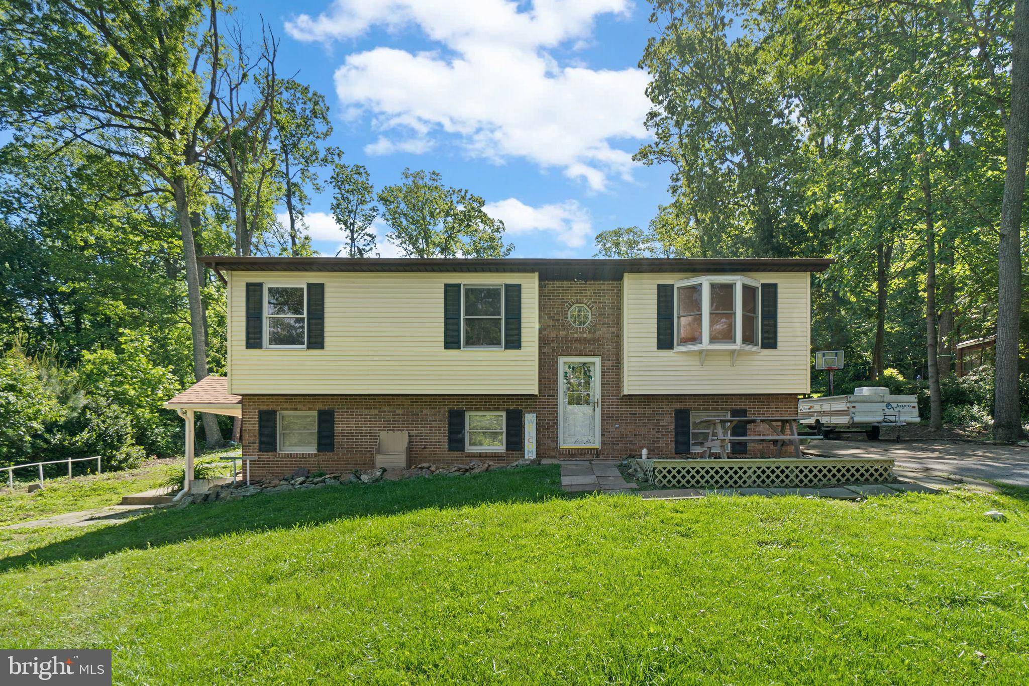 Millers, MD 21102,4003 FALLS RD