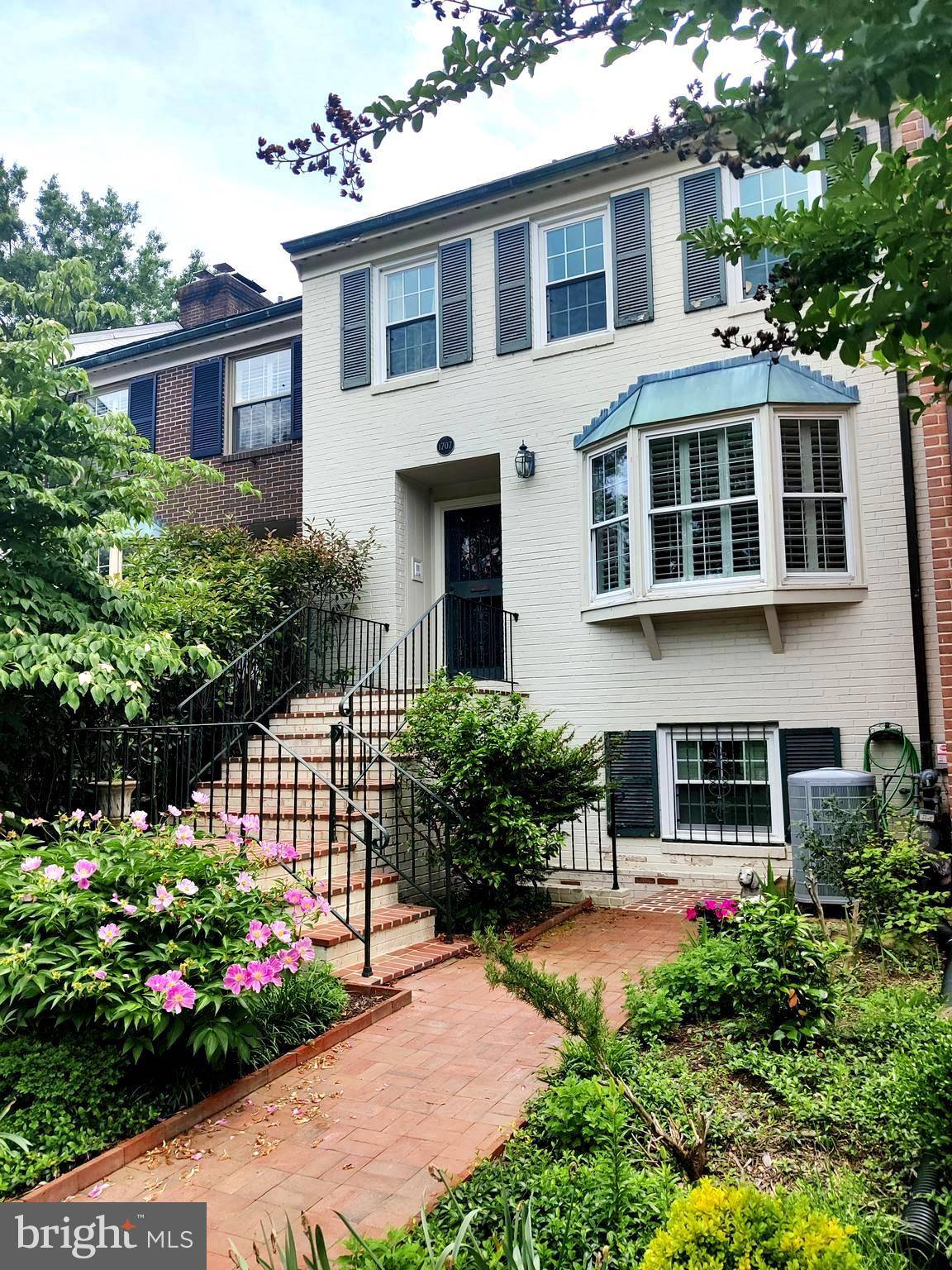 Alexandria, VA 22307,1707 BELLE HAVEN RD