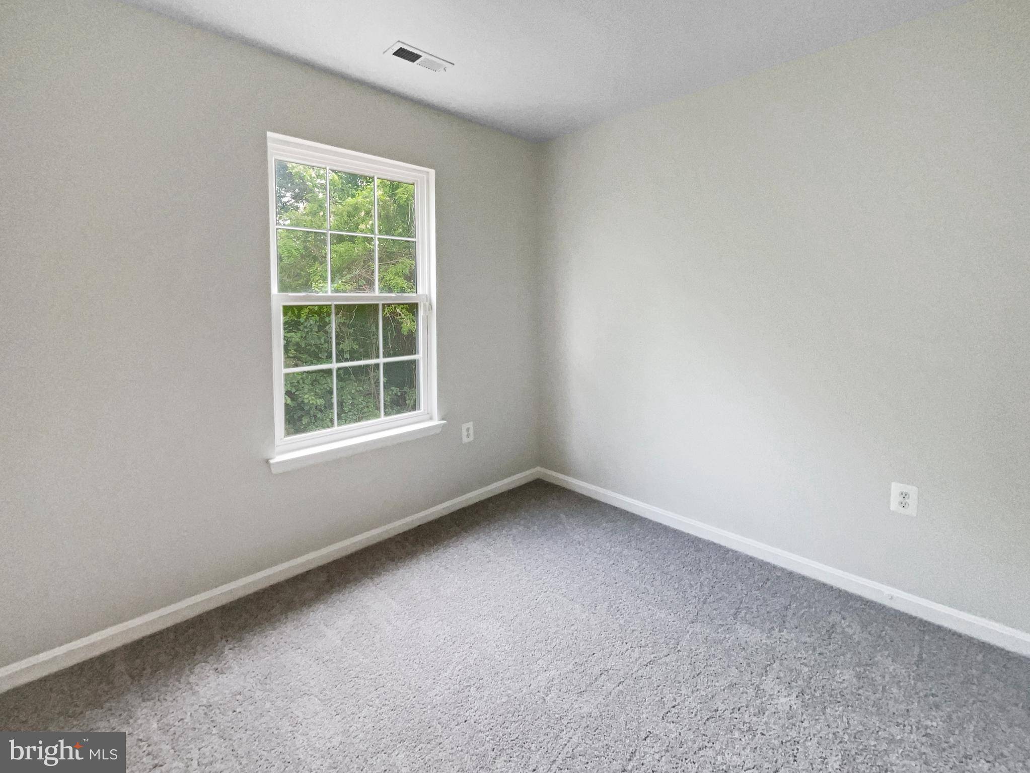 Lanham, MD 20706,8233 DELLWOOD CT