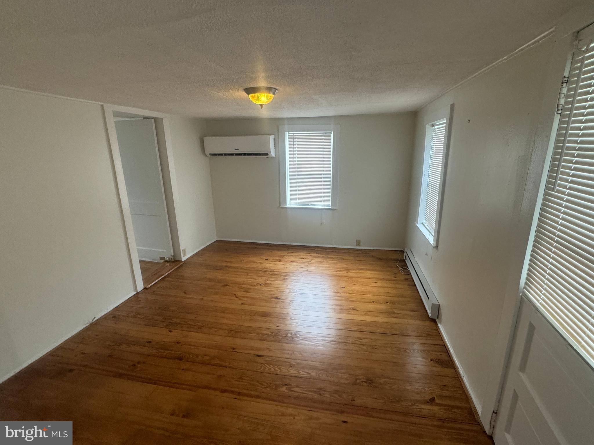 Woodstock, VA 22664,430 W HIGH ST