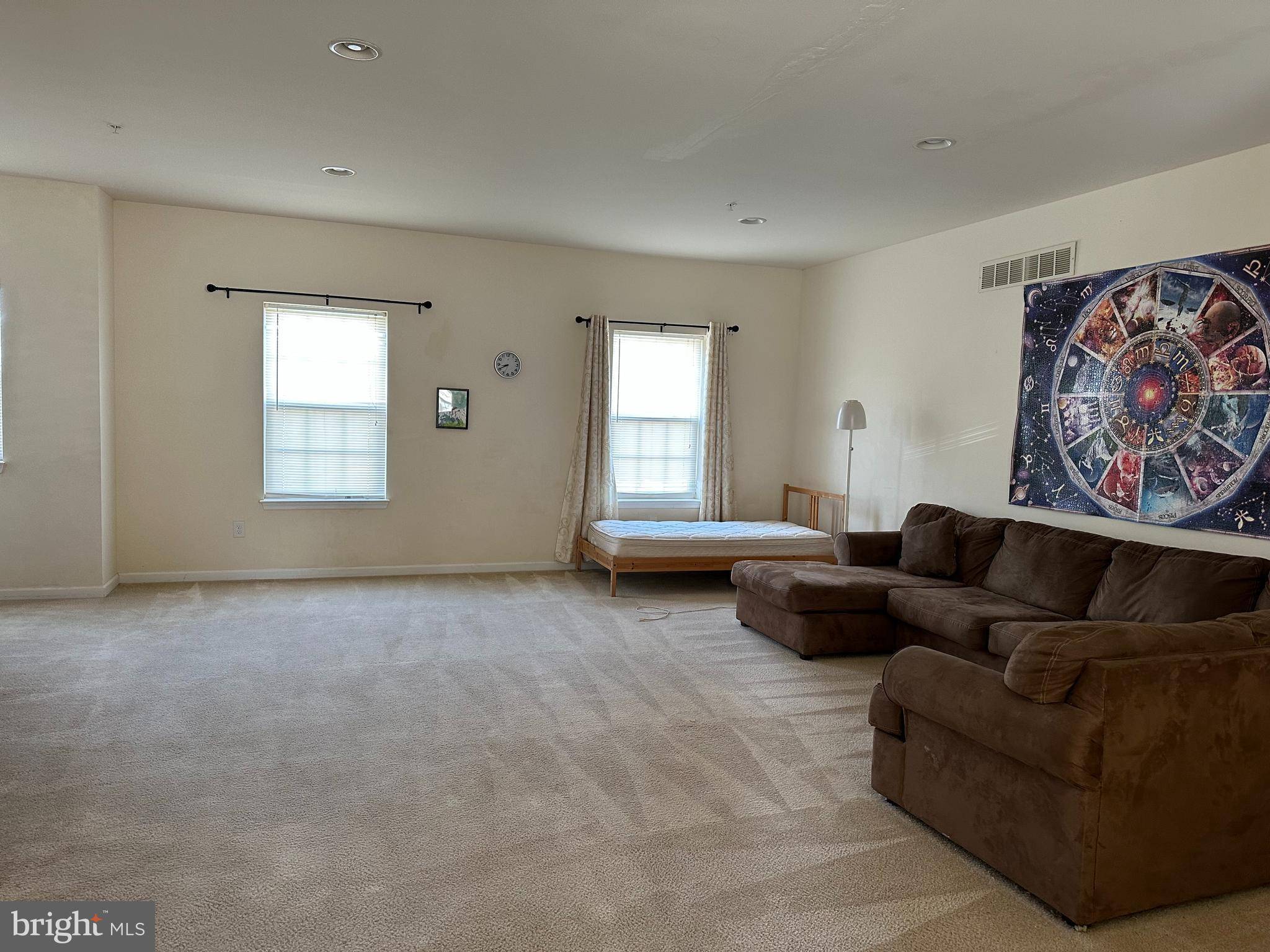 Newark, DE 19711,103 RUSSELL LN