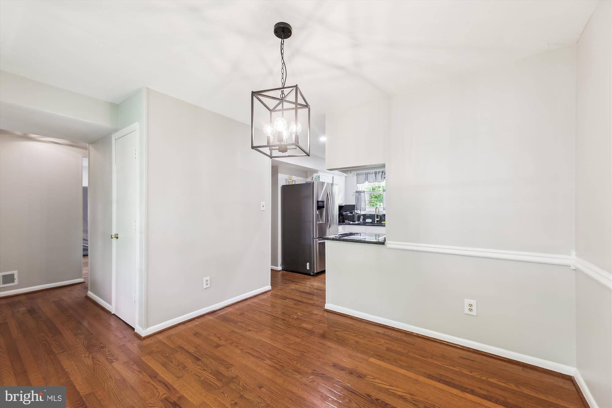 Woodbridge, VA 22193,5618 ROUNDTREE DR