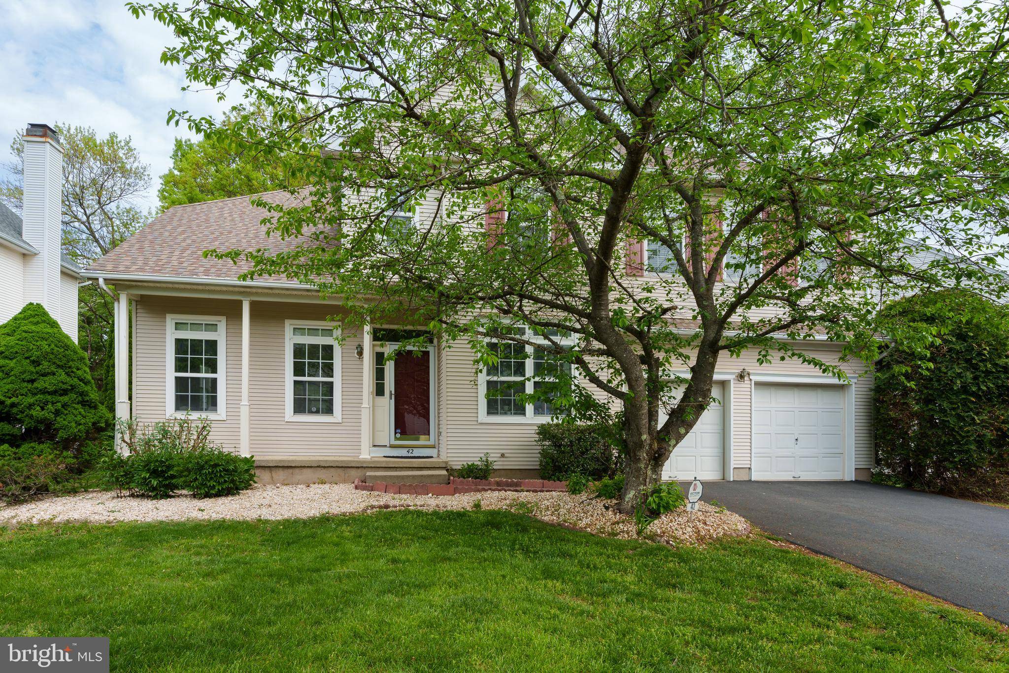 Princeton, NJ 08540,42 YORK DR