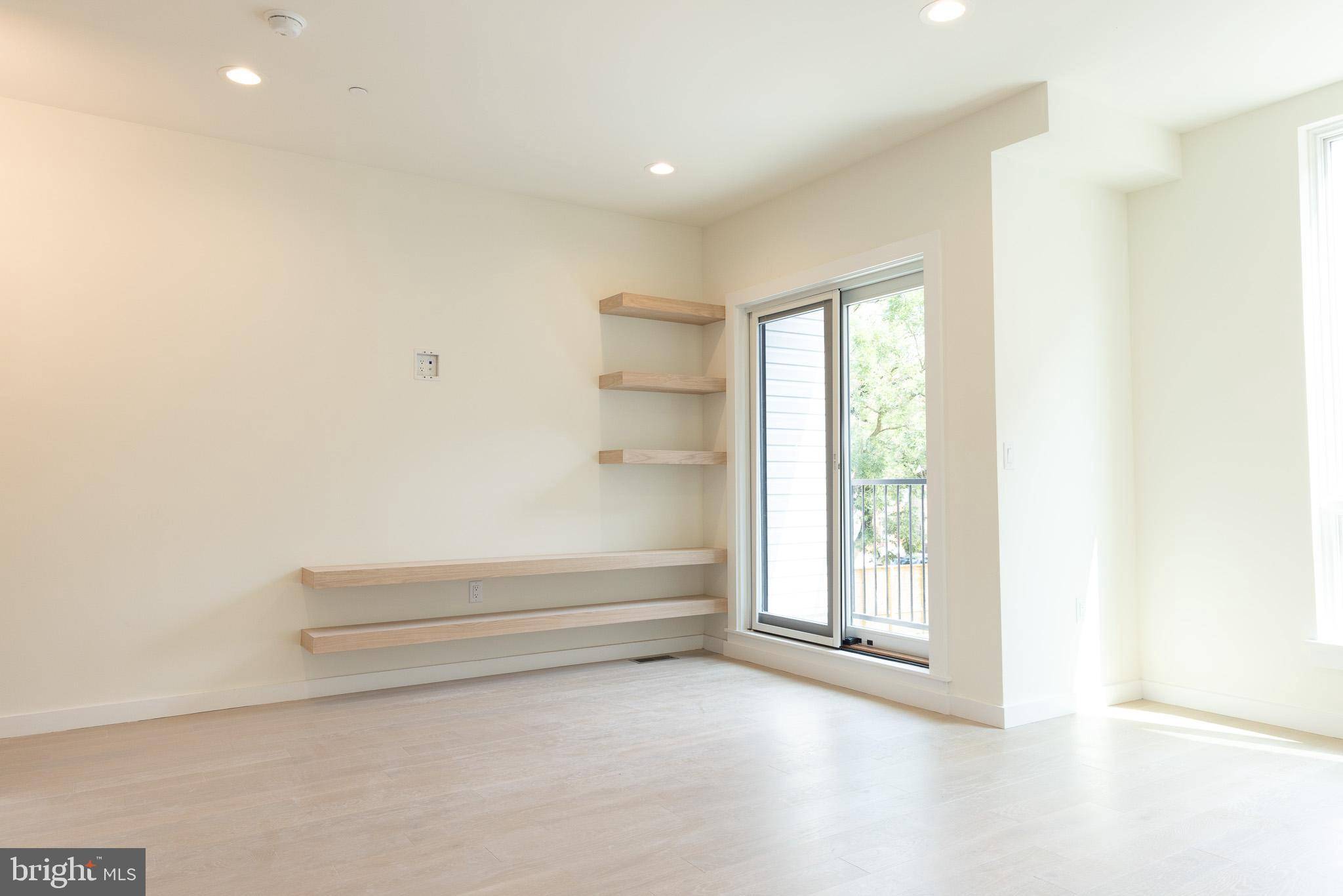 Philadelphia, PA 19123,602 BRENNA WALK