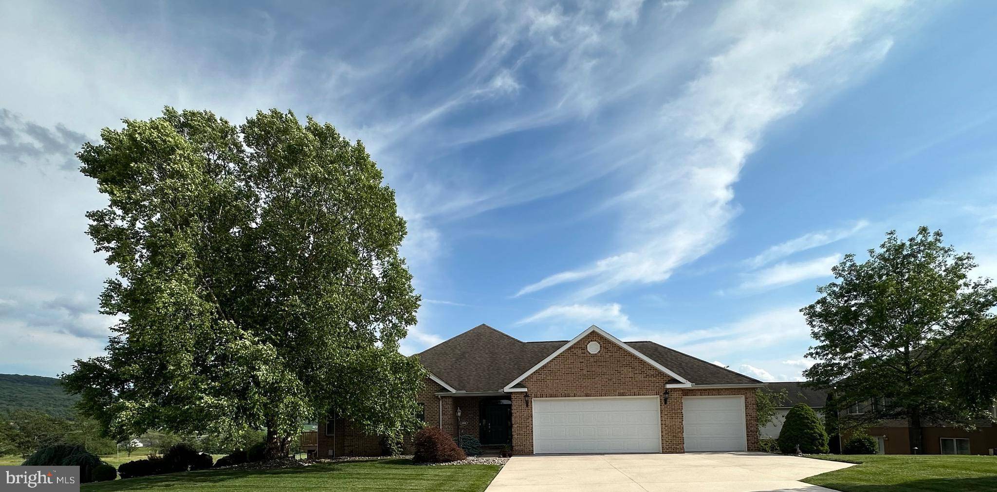 Fayetteville, PA 17222,6396 SAUCON VALLEY DRIVE