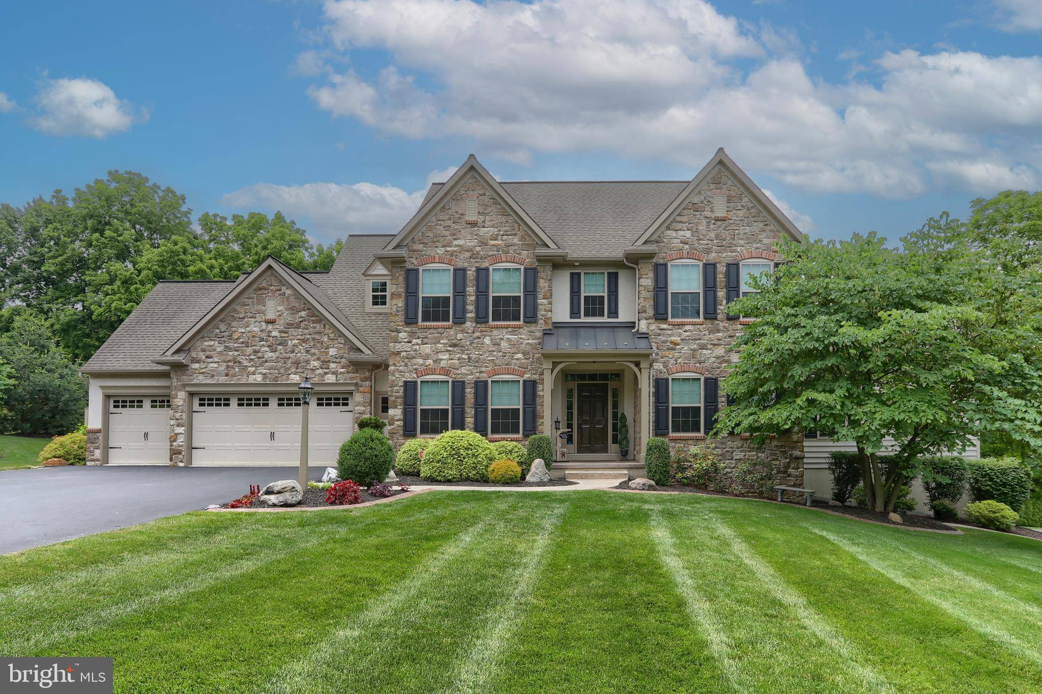 Lebanon, PA 17042,262 N ZINNS MILL RD