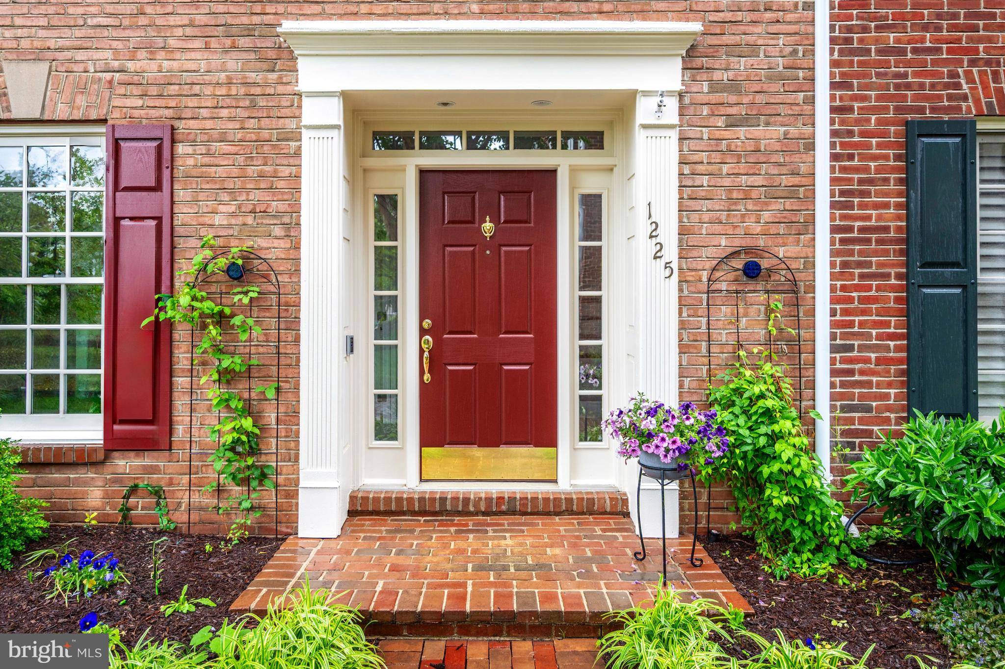 Alexandria, VA 22314,1225 ROUNDHOUSE LN