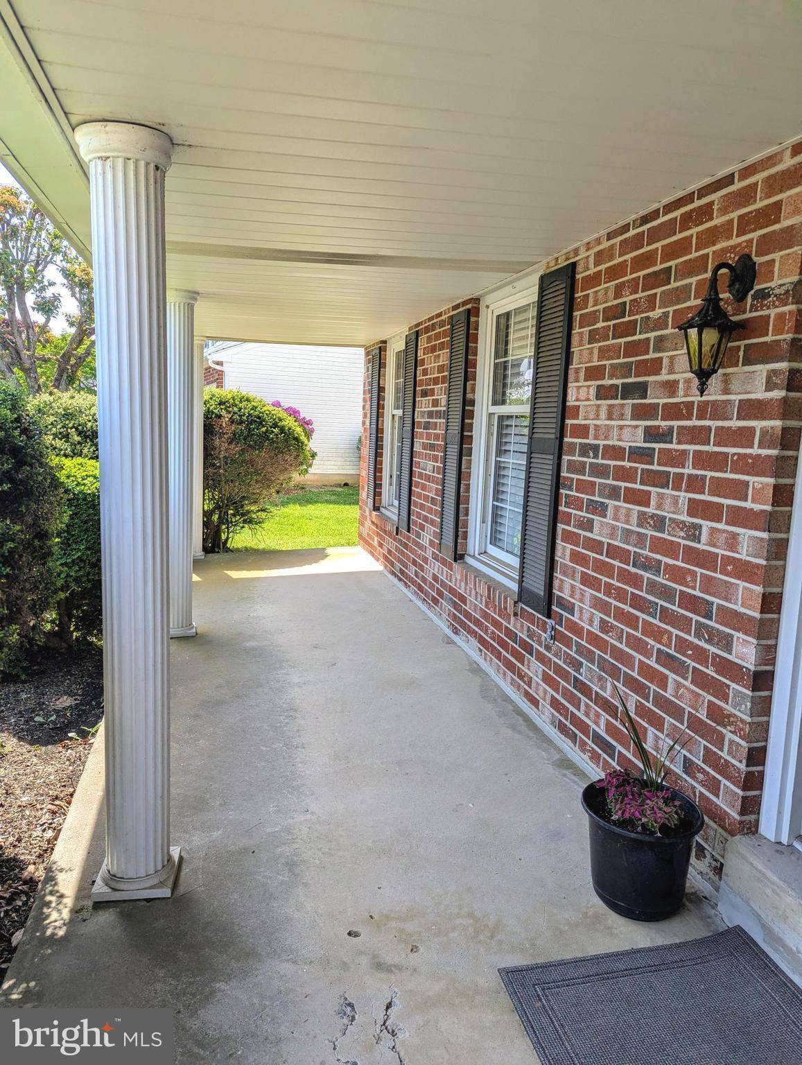 Brookhaven, PA 19015,515 CAMELOT DR