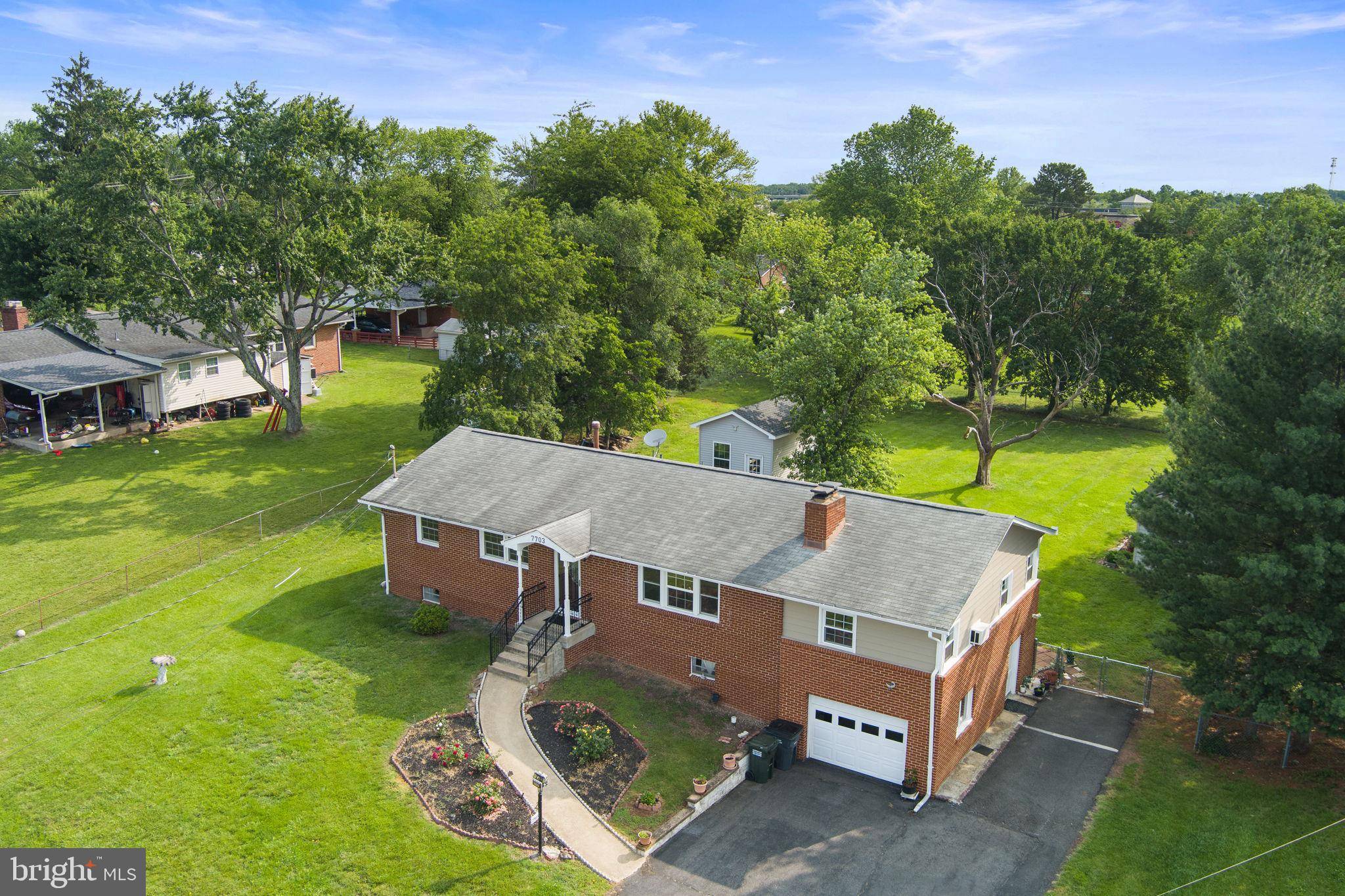 Gainesville, VA 20155,7703 HURON DR