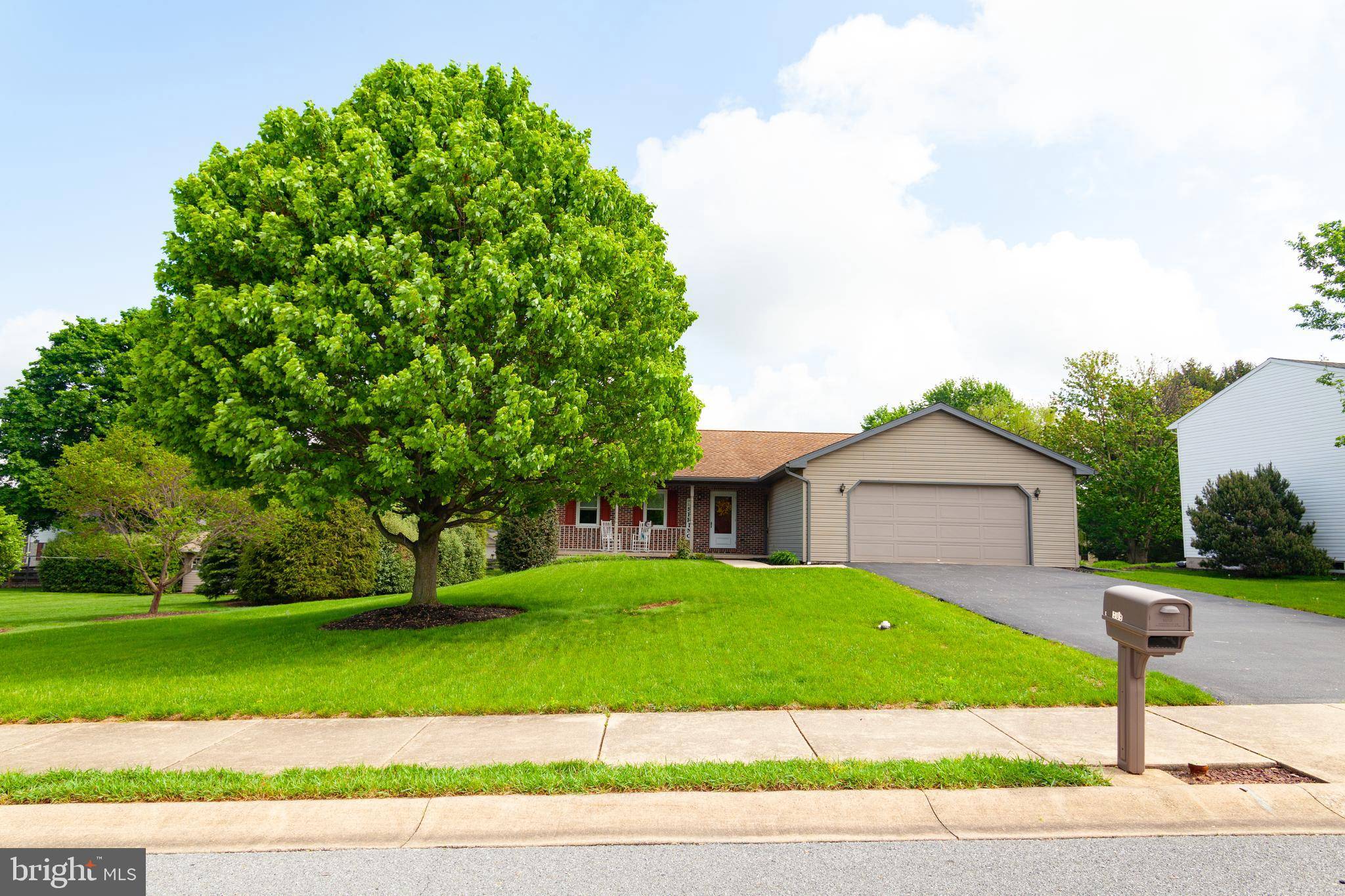 Denver, PA 17517,509 WEAVER RD