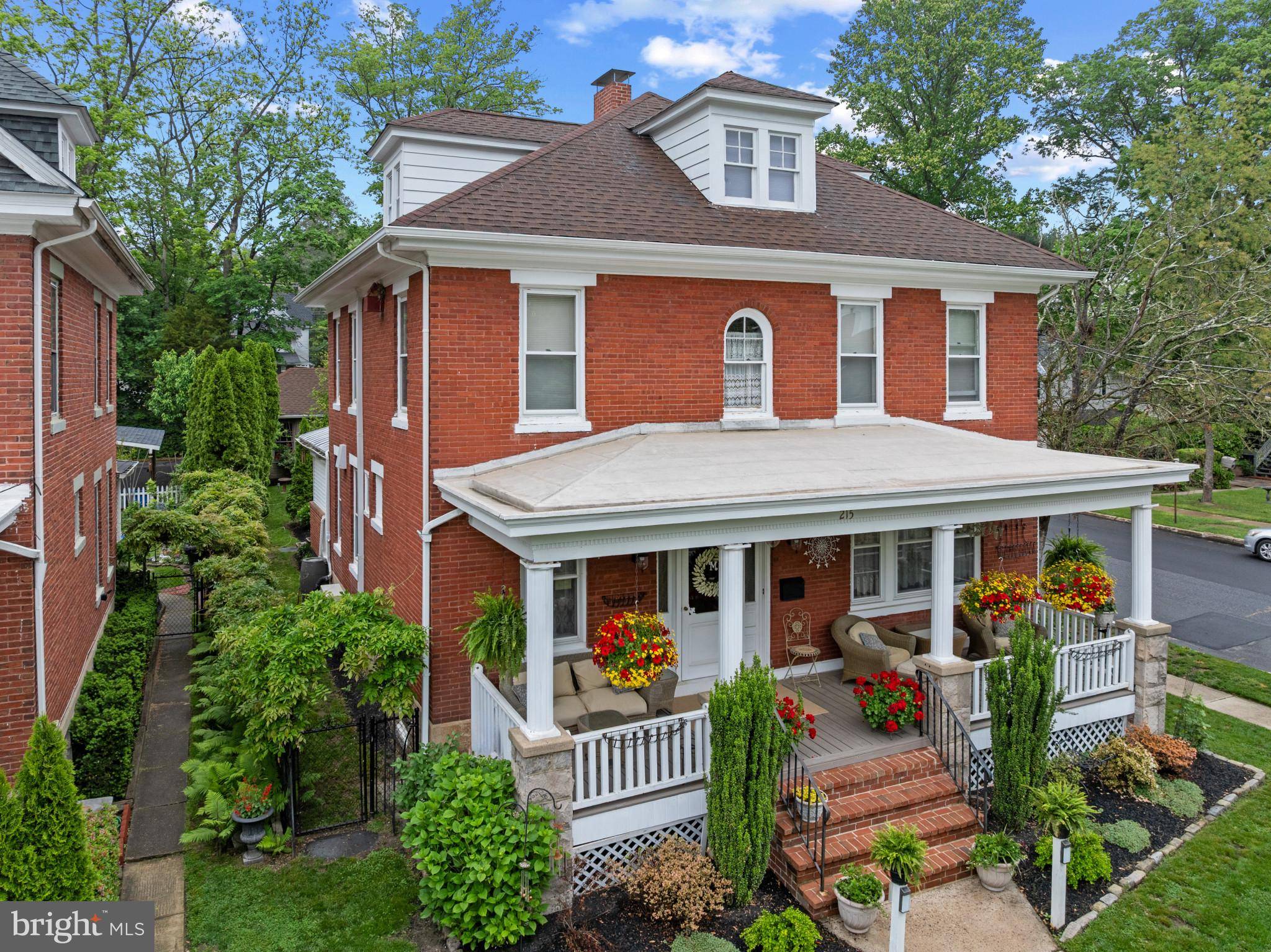 Mount Holly, NJ 08060,215 BROAD ST