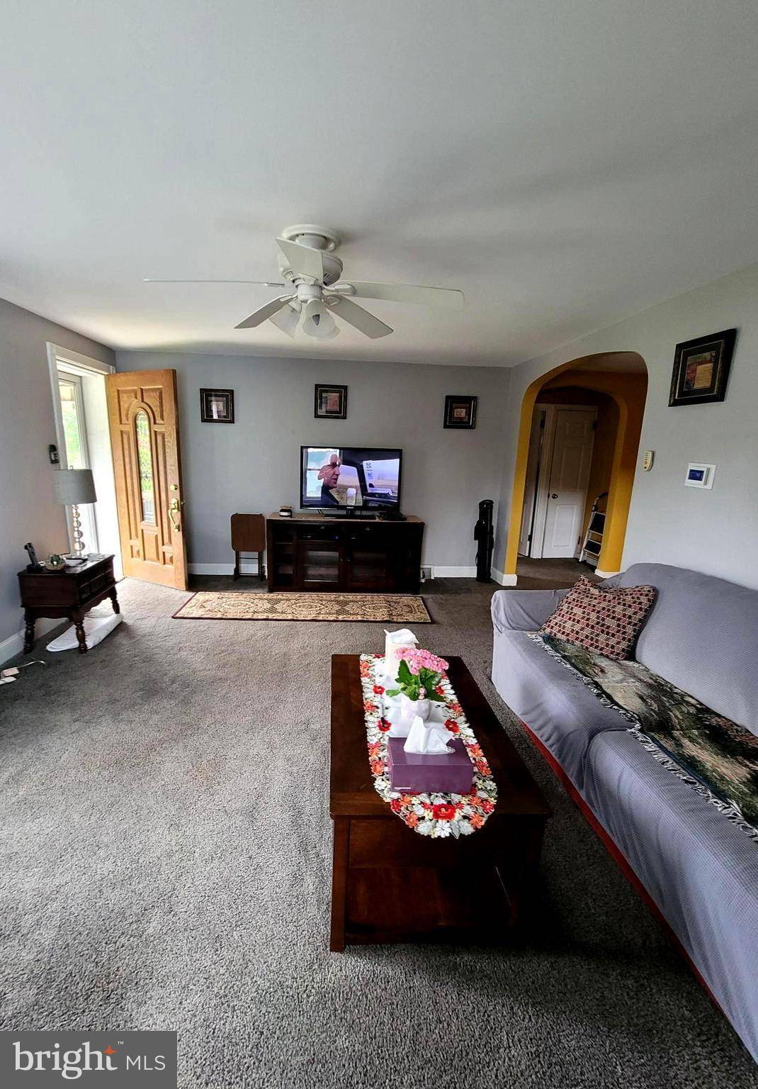 Telford, PA 18969,70 W HAMLIN AVE