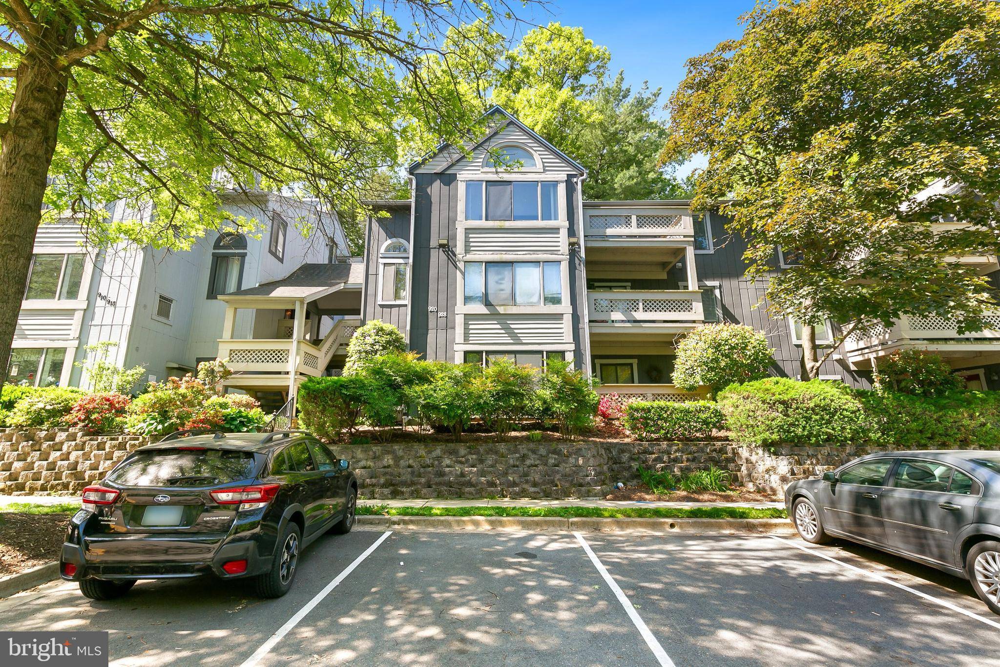Gaithersburg, MD 20879,928 WINDBROOKE DR #928