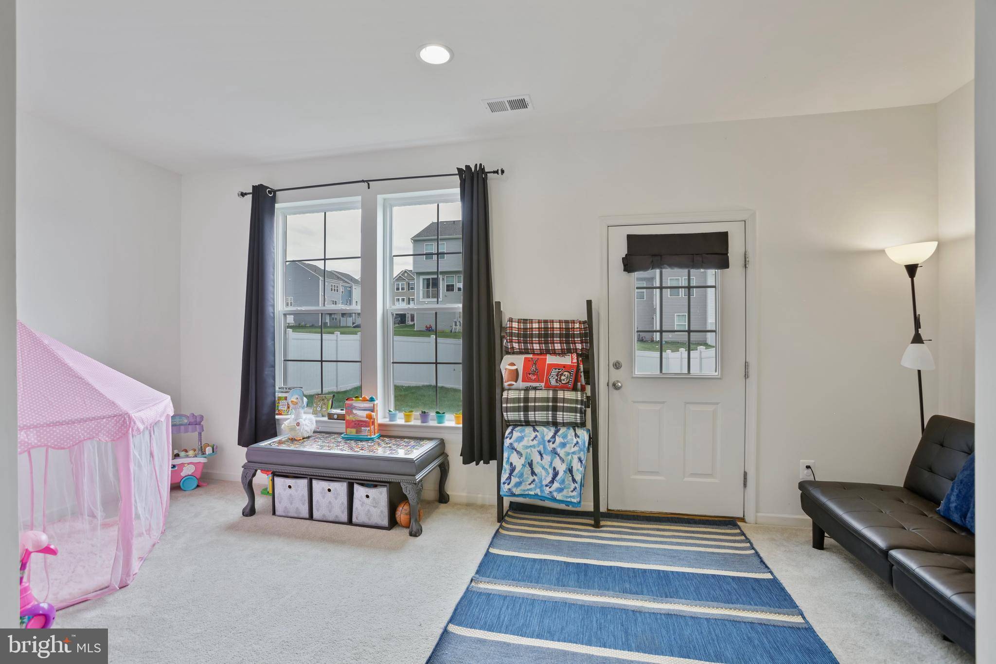 Falling Waters, WV 25419,125 MOSSDALE BLVD
