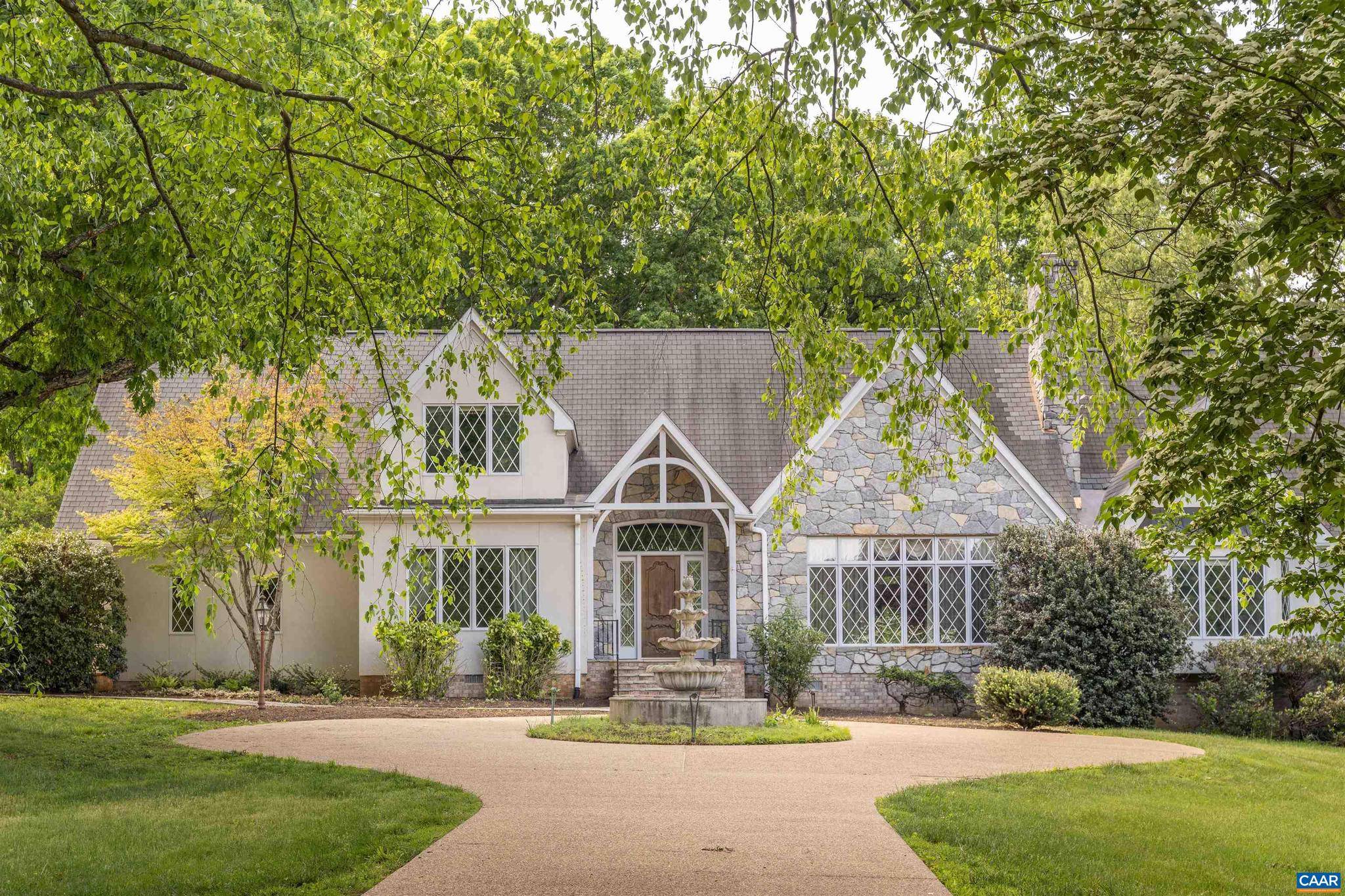 Charlottesville, VA 22901,2121 GARTH RD