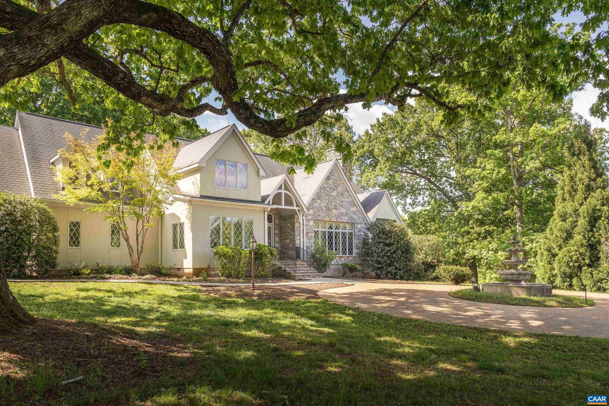 Charlottesville, VA 22901,2121 GARTH RD