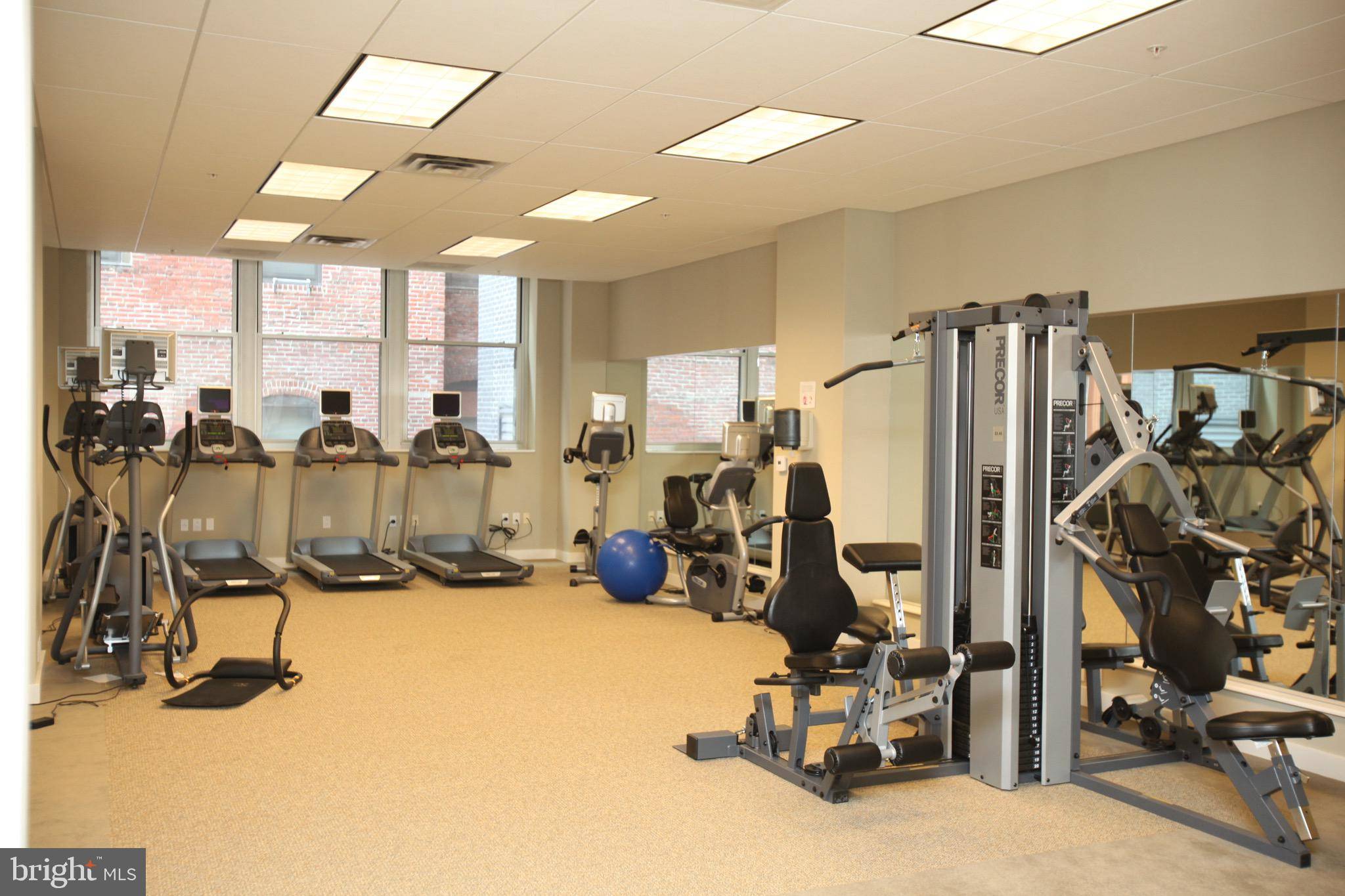 Philadelphia, PA 19107,1101 LOCUST ST #4C