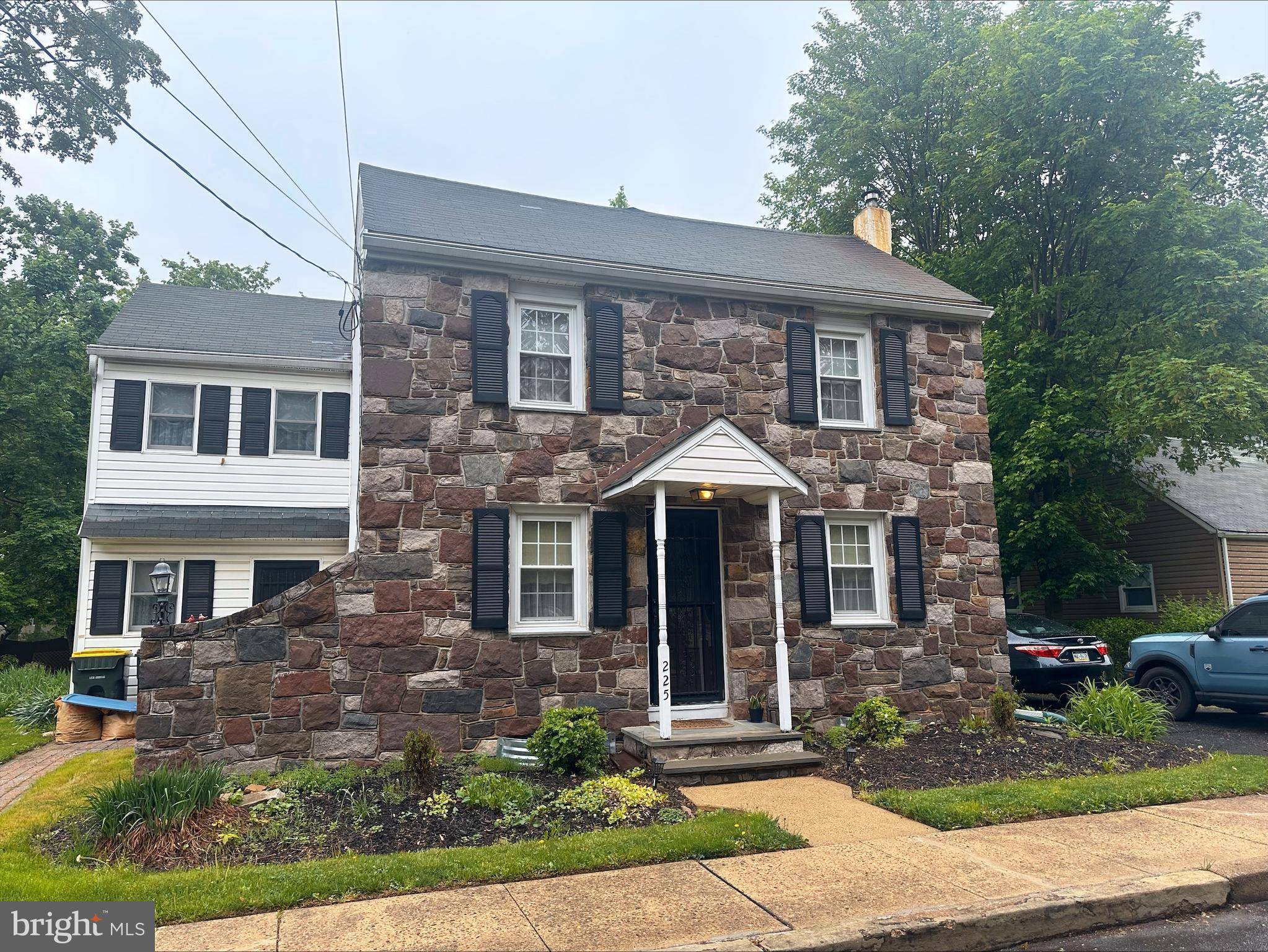 Langhorne, PA 19047,225 FLOWERS AVE