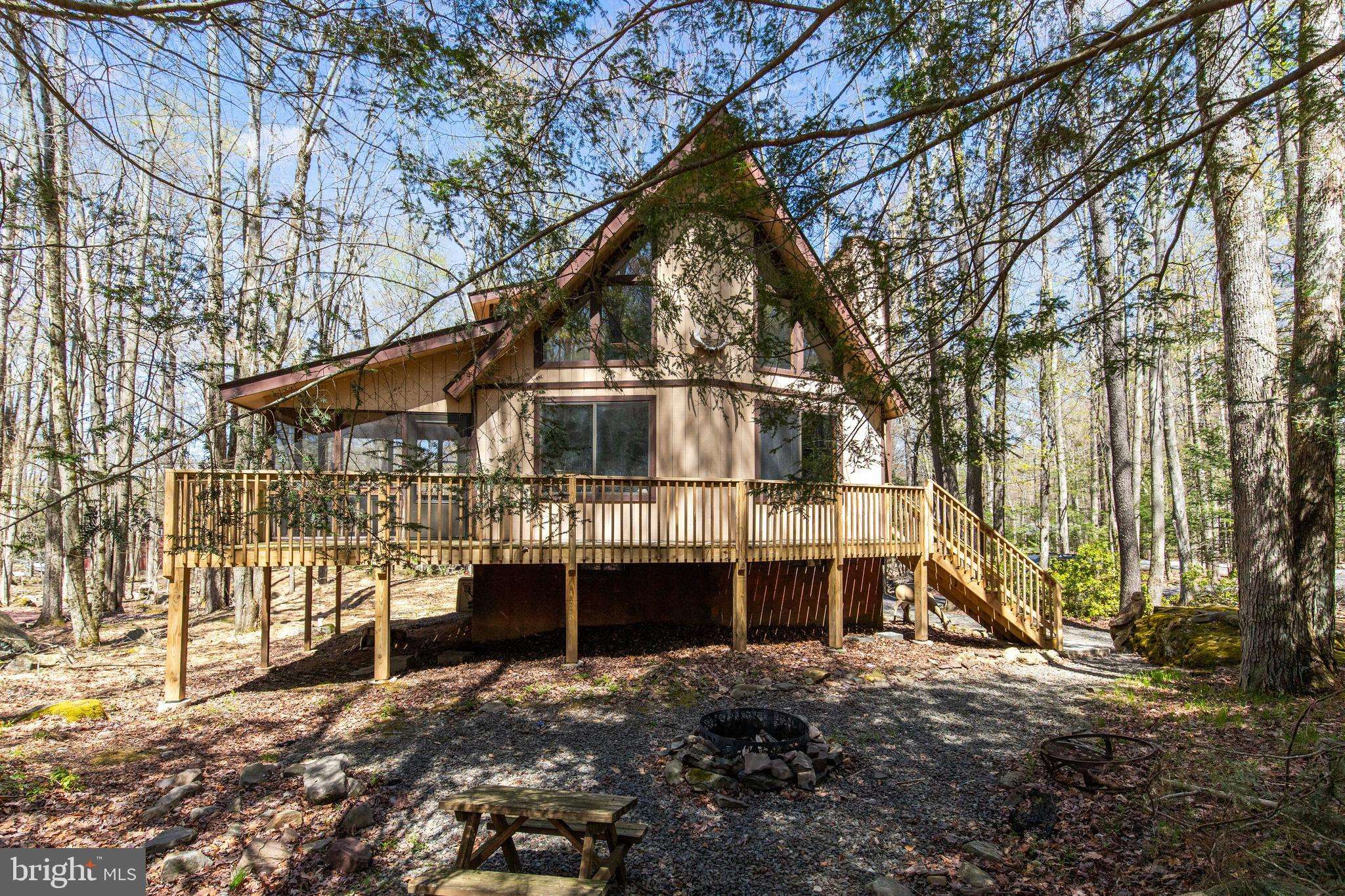 Pocono Lake, PA 18347,164 FAWN RD