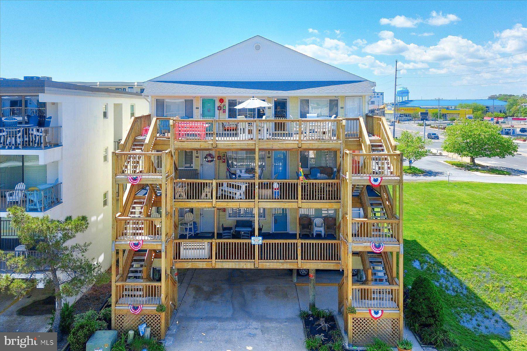 Ocean City, MD 21842,17 143RD ST #302