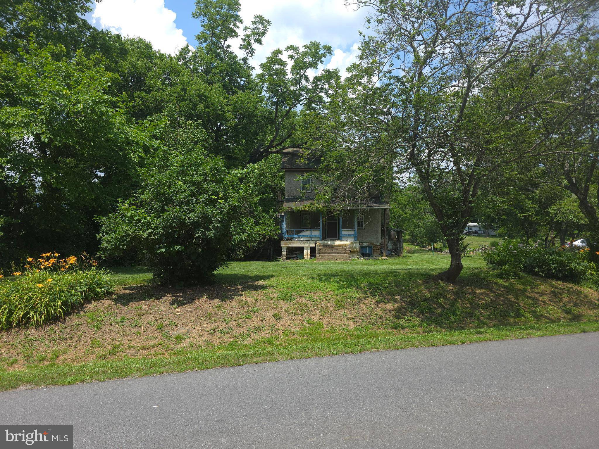 Bluemont, VA 20135,20991 GREENGARDEN RD