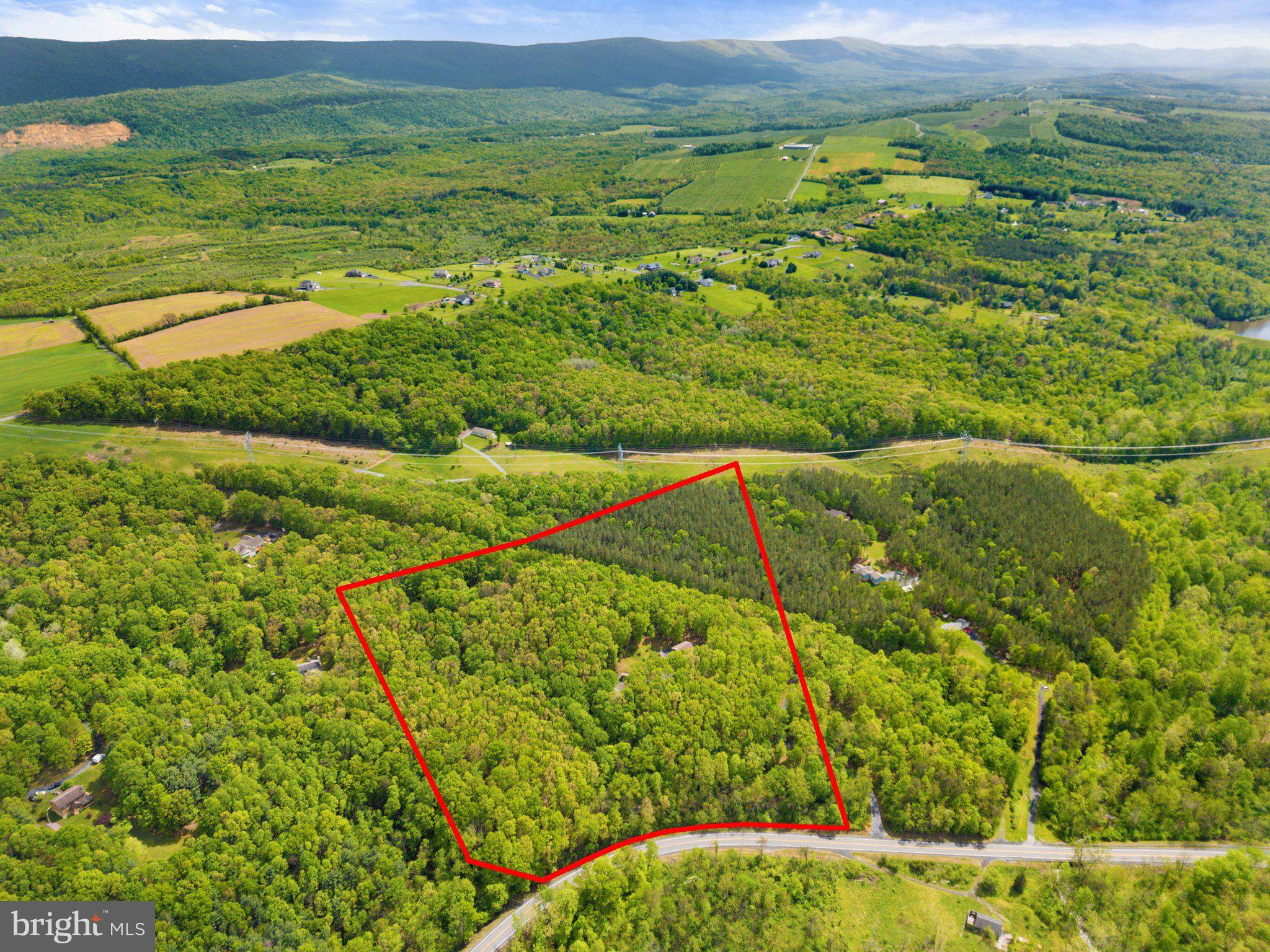 Gore, VA 22637,8459 NORTHWESTERN PIKE