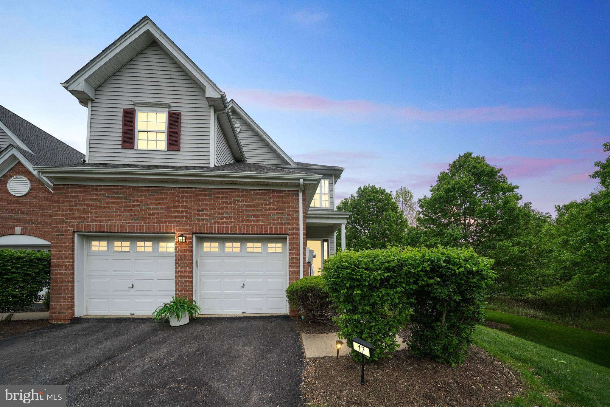 Flemington, NJ 08822,17 PADDOCK LN