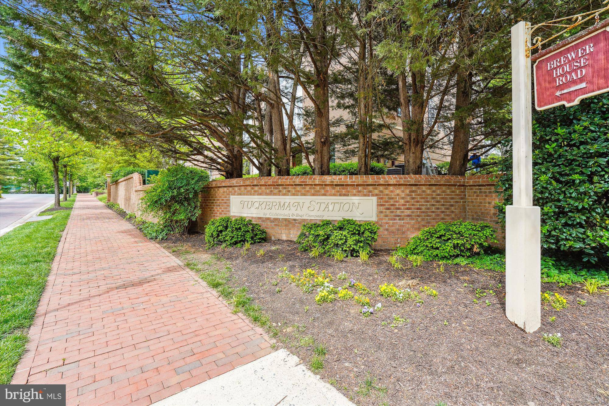 Rockville, MD 20852,5704 BREWER HOUSE CIR #T-2-10