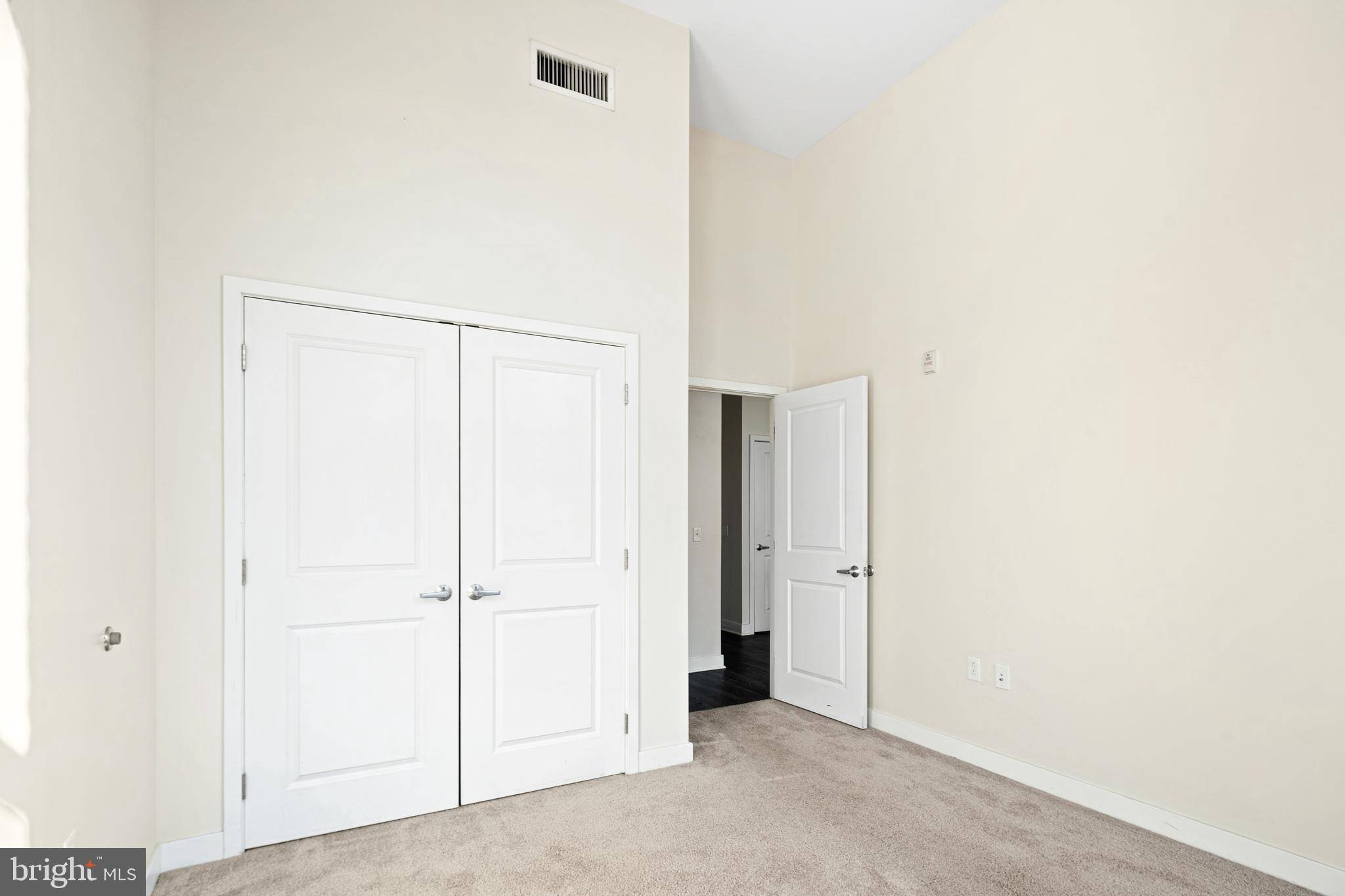 Philadelphia, PA 19123,523 N BROAD ST #103