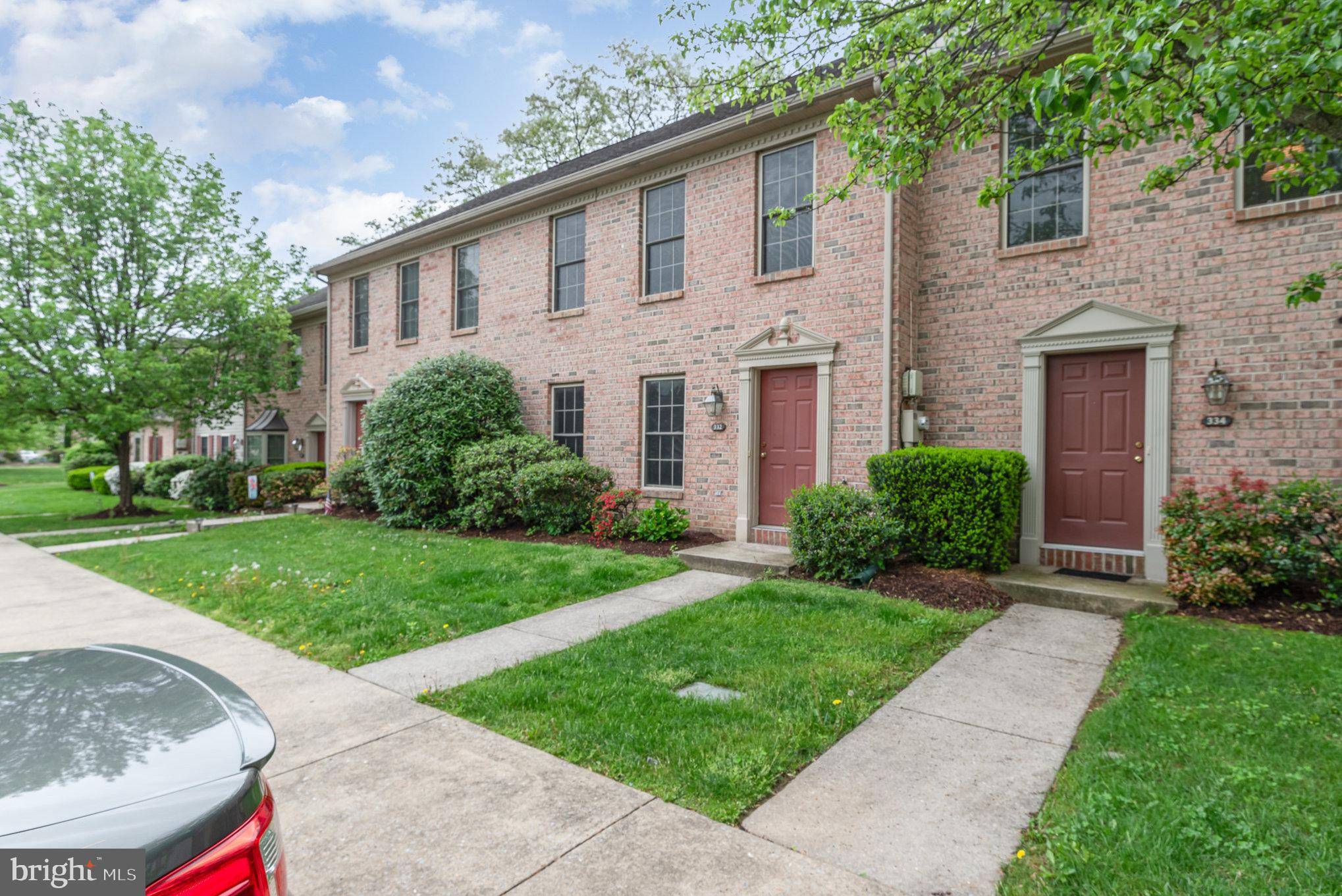 Mechanicsburg, PA 17055,332 STONEHEDGE LN