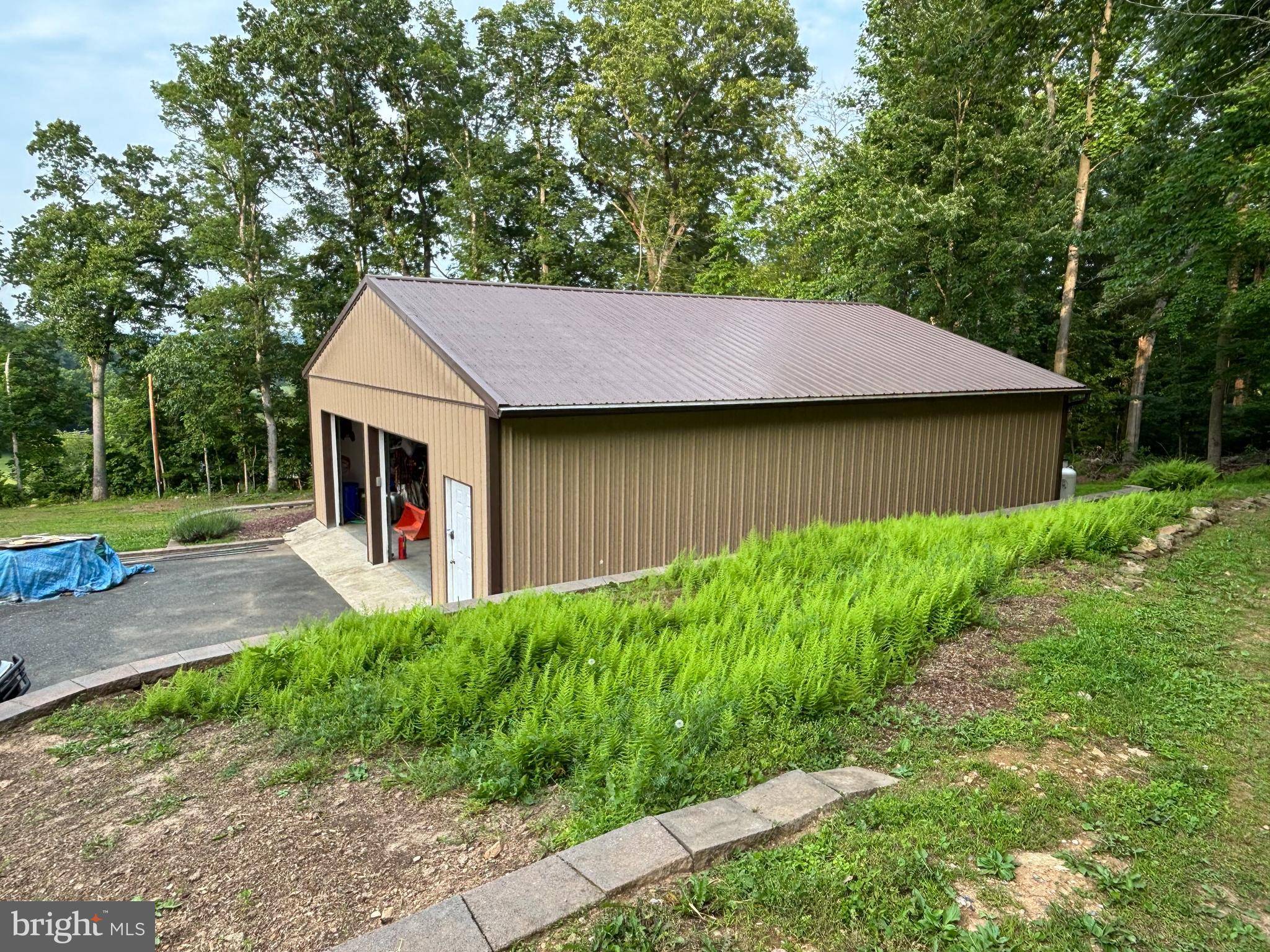 Fawn Grove, PA 17321,528 GARVINE MILL RD