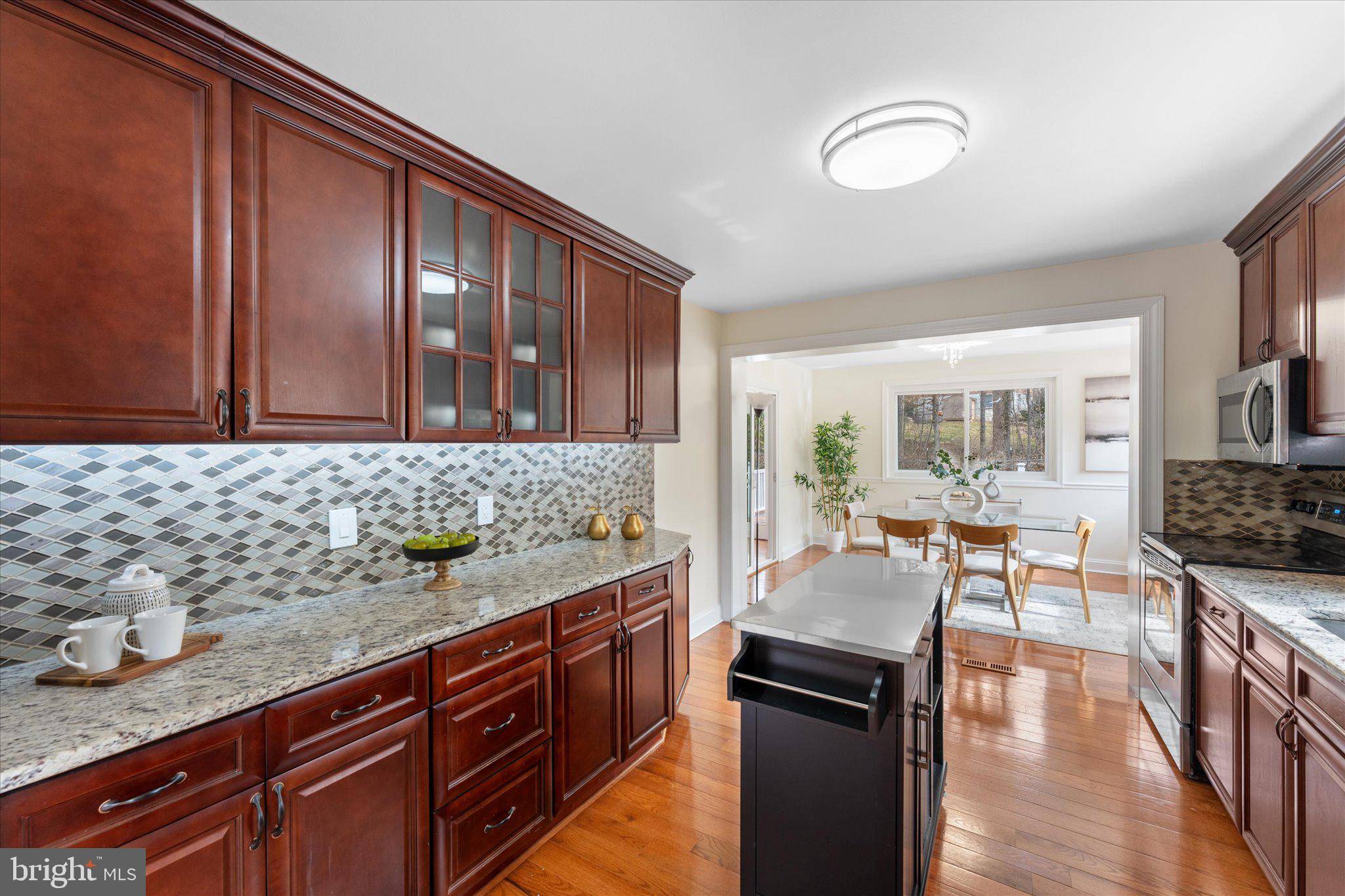 Fairfax, VA 22031,3805 CAROLYN AVE