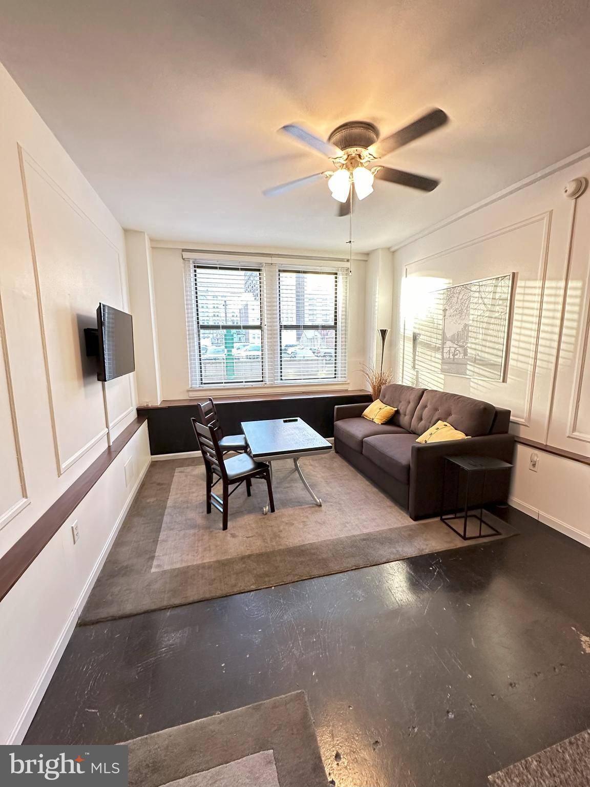 Philadelphia, PA 19107,1324 LOCUST ST #309
