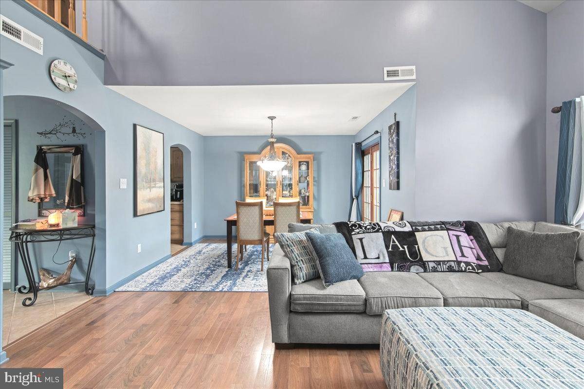 Newtown, PA 18940,35 PARKVIEW WAY