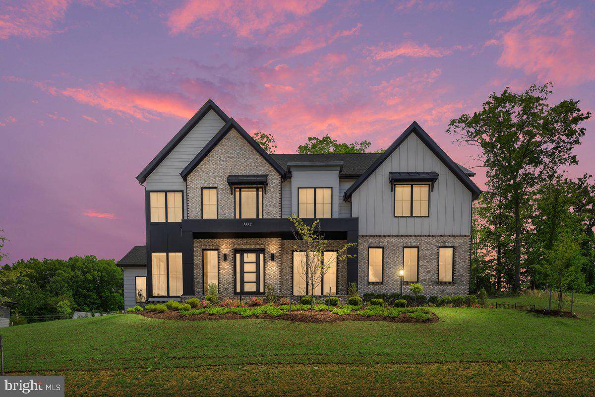 Oakton, VA 22124,3557 ORCHID POND WAY