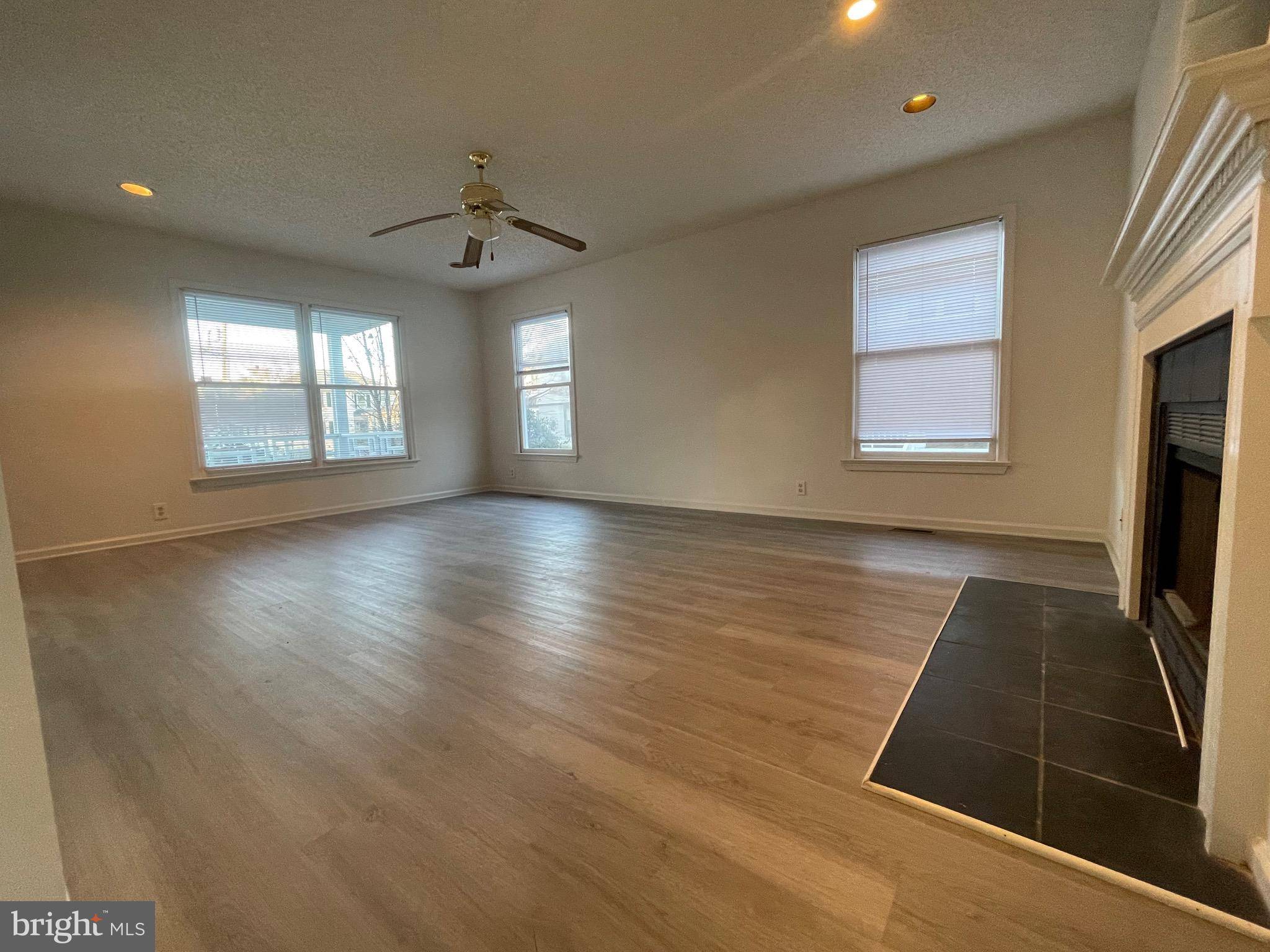 Norfolk, VA 23508,409 CONNECTICUT AVE