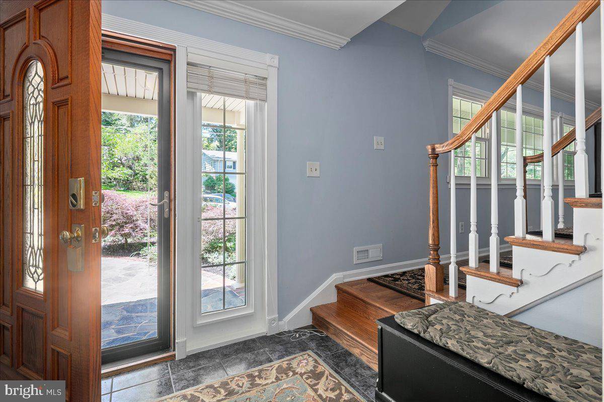 Alexandria, VA 22309,8513 BOUND BROOK LN