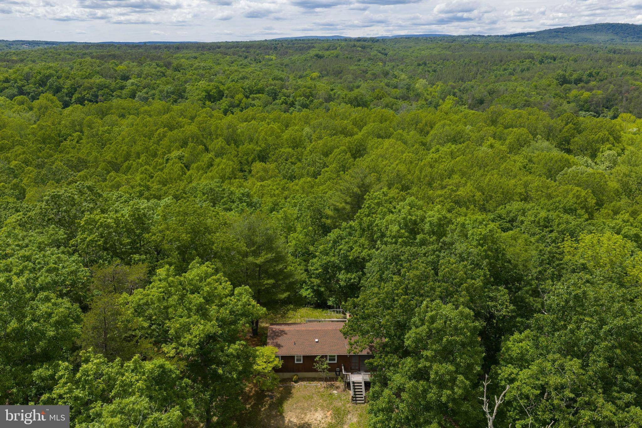 Winchester, VA 22603,196 HODGES LN