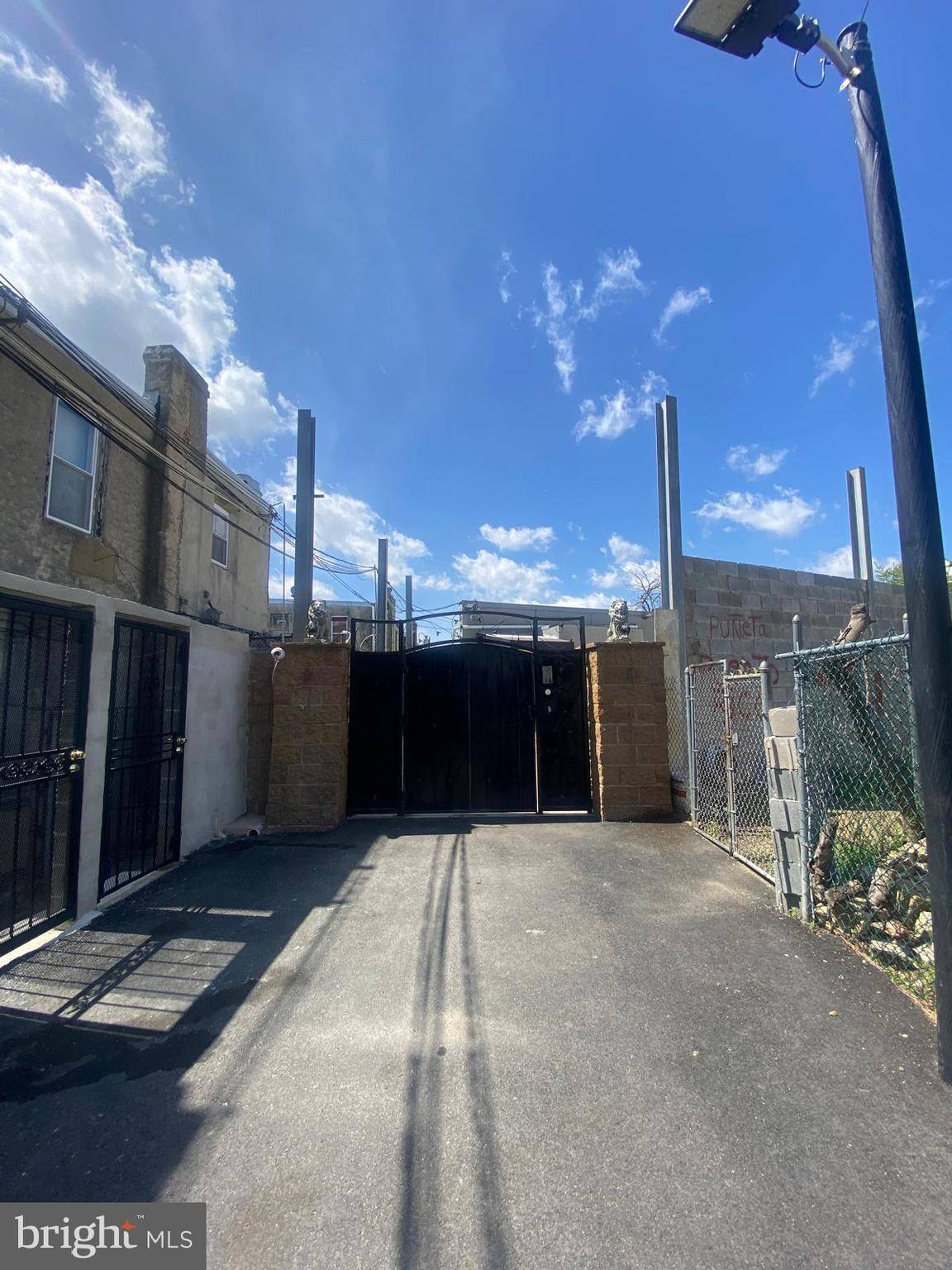 Philadelphia, PA 19120,120-R W LOUDON ST