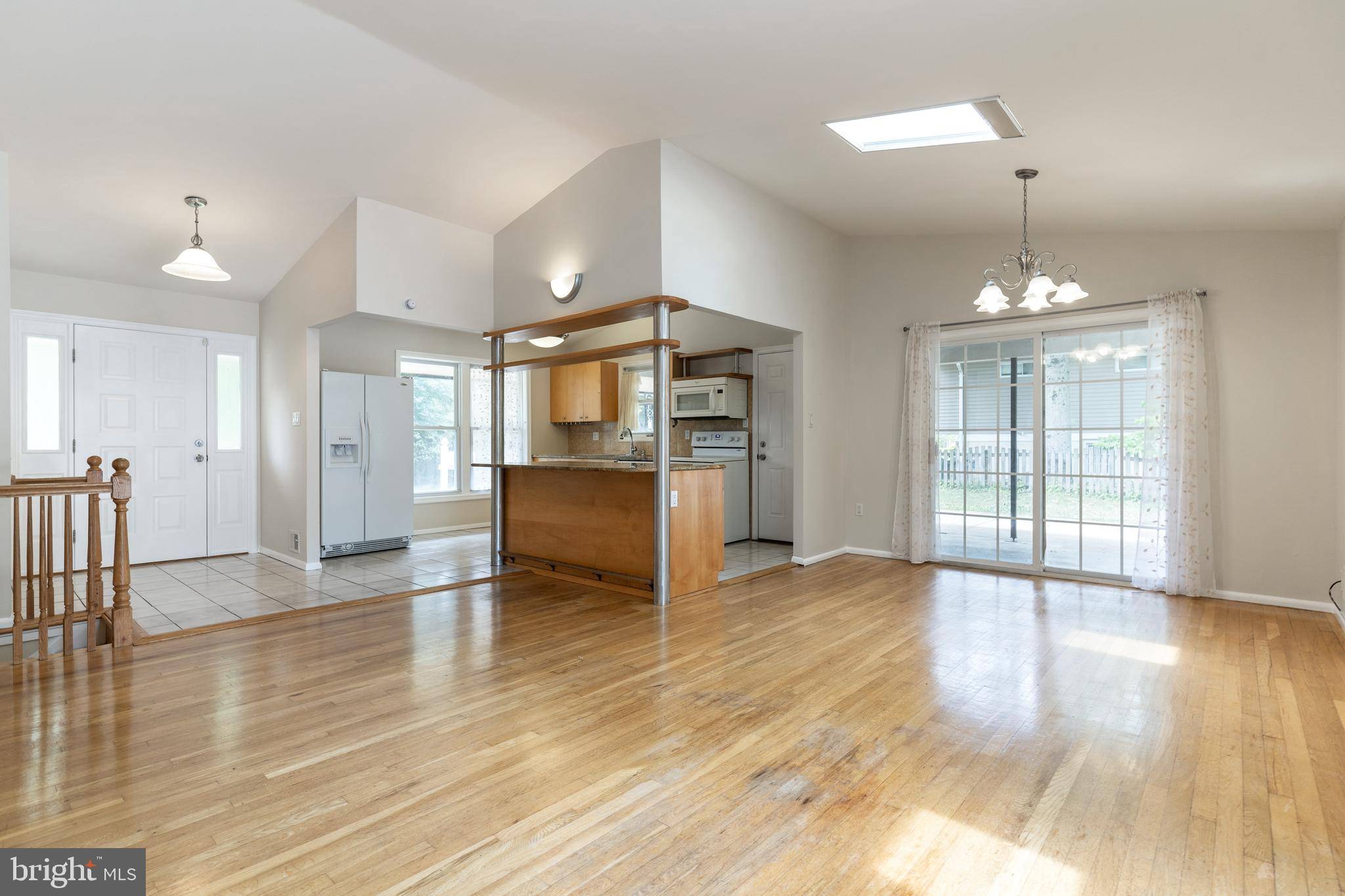 Rockville, MD 20853,13916 DOWLAIS DR