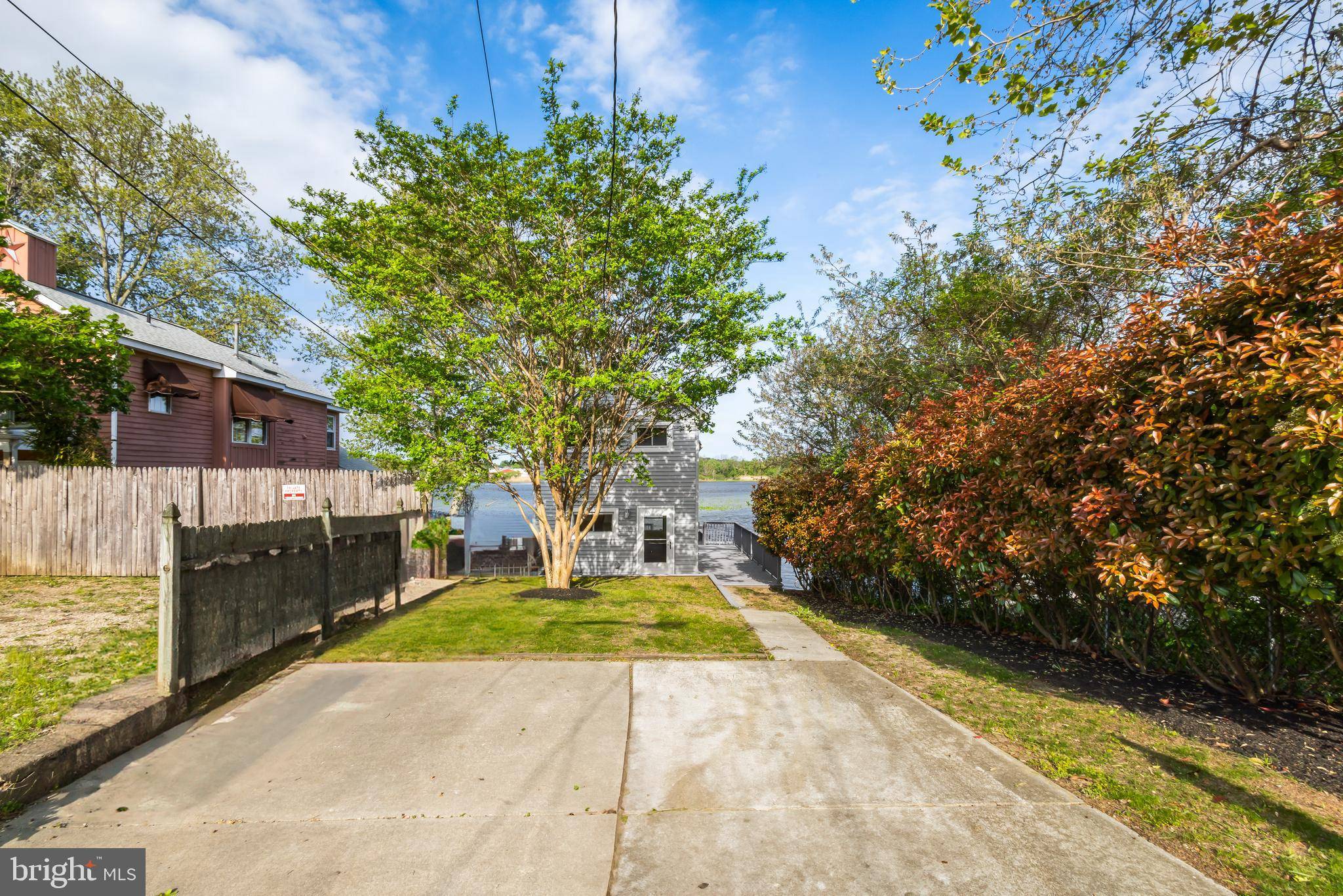 Westville, NJ 08093,411 EDGEWATER AVE