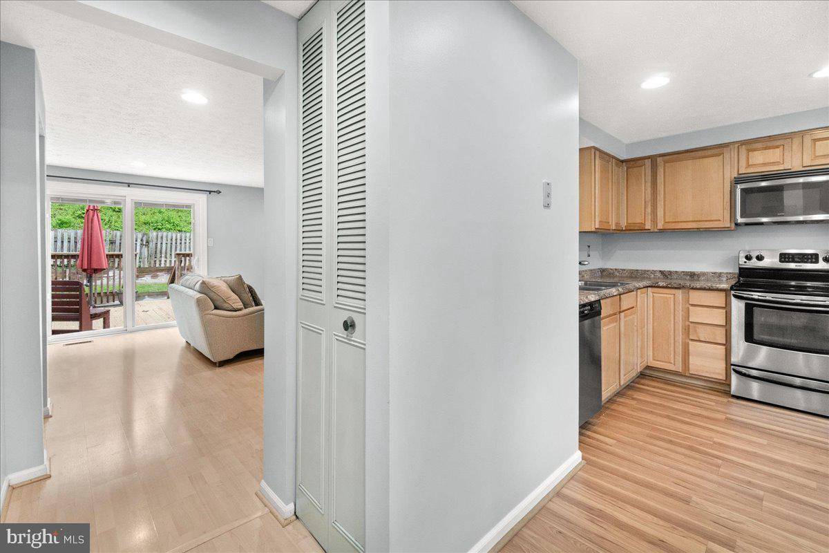 Elkridge, MD 21075,6436 ROCKLEDGE CT