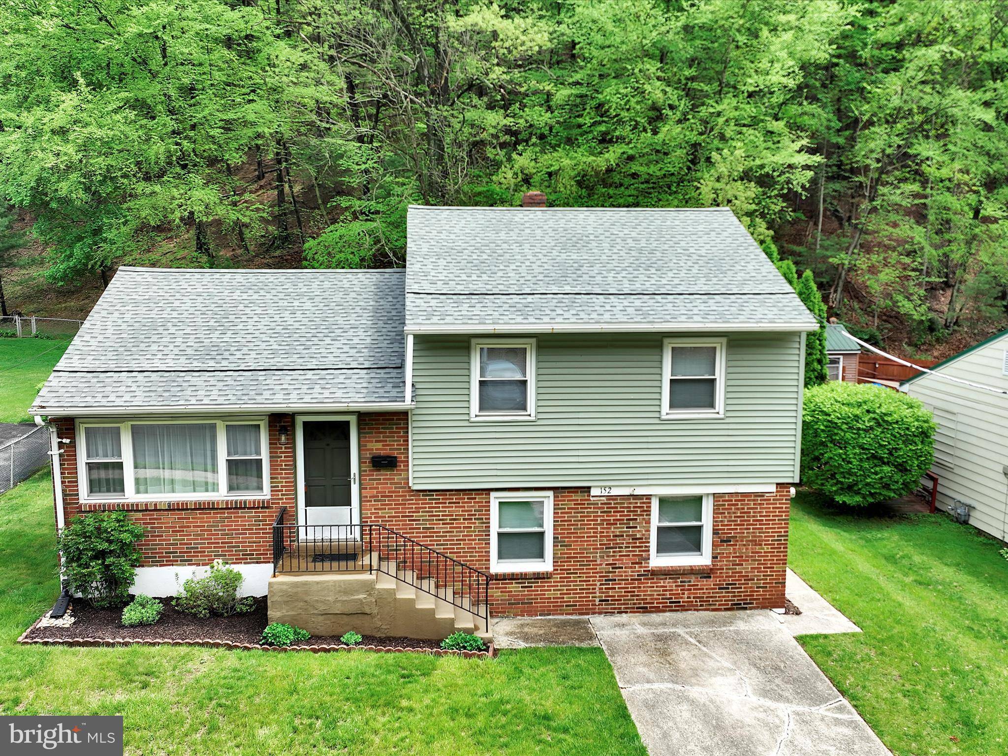 Pottsville, PA 17901,152 ANDERSON ST