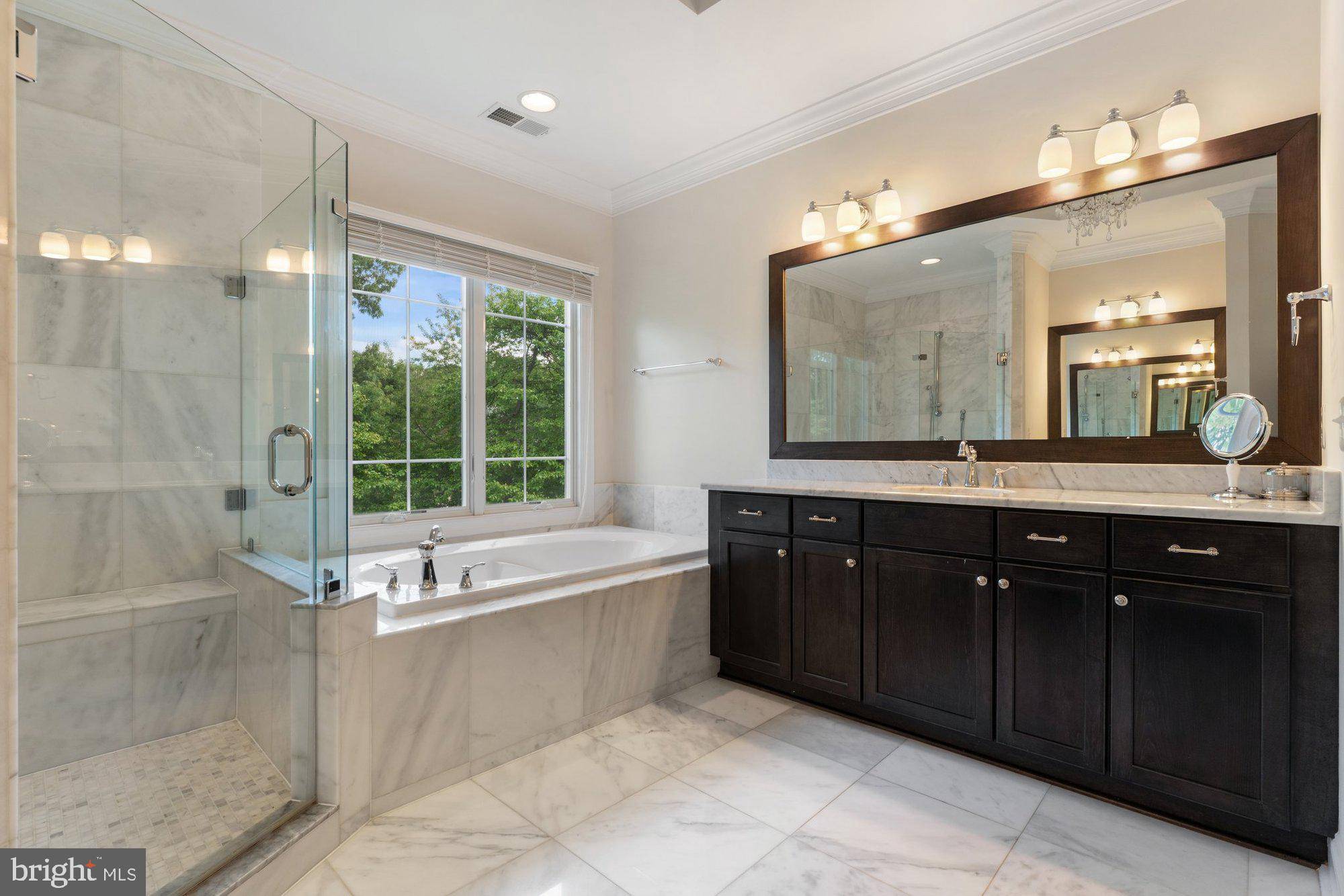 Vienna, VA 22182,1681 DREWLAINE DR