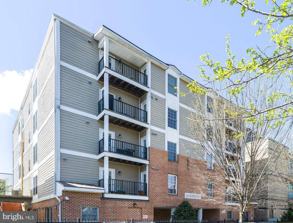 Washington, DC 20011,5414 1ST PL NW #402