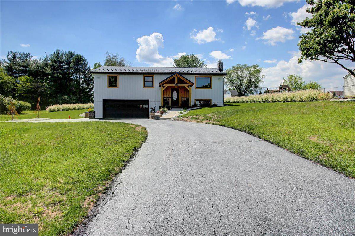Hanover, PA 17331,1607 WANDA DR