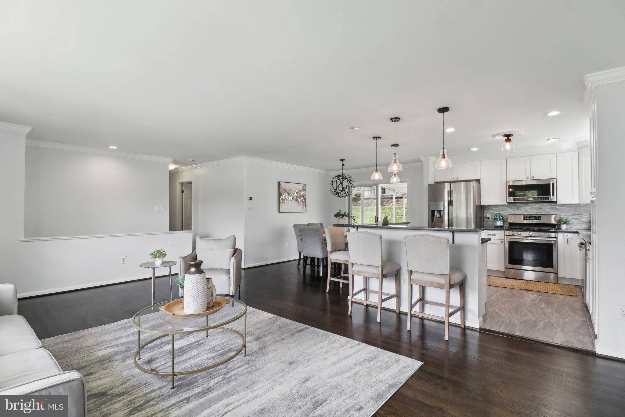 Vienna, VA 22180,1212 WARE ST SW