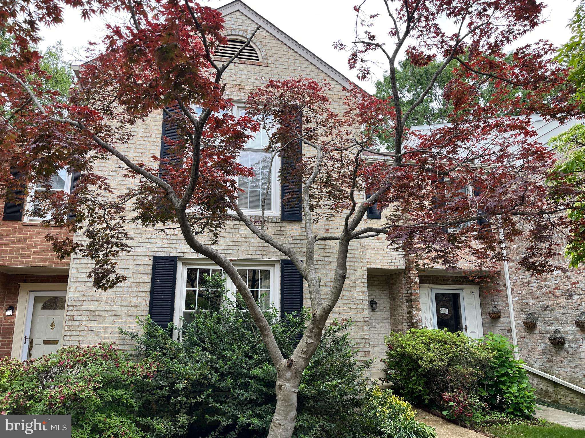 Falls Church, VA 22043,6604 ROSECROFT PL