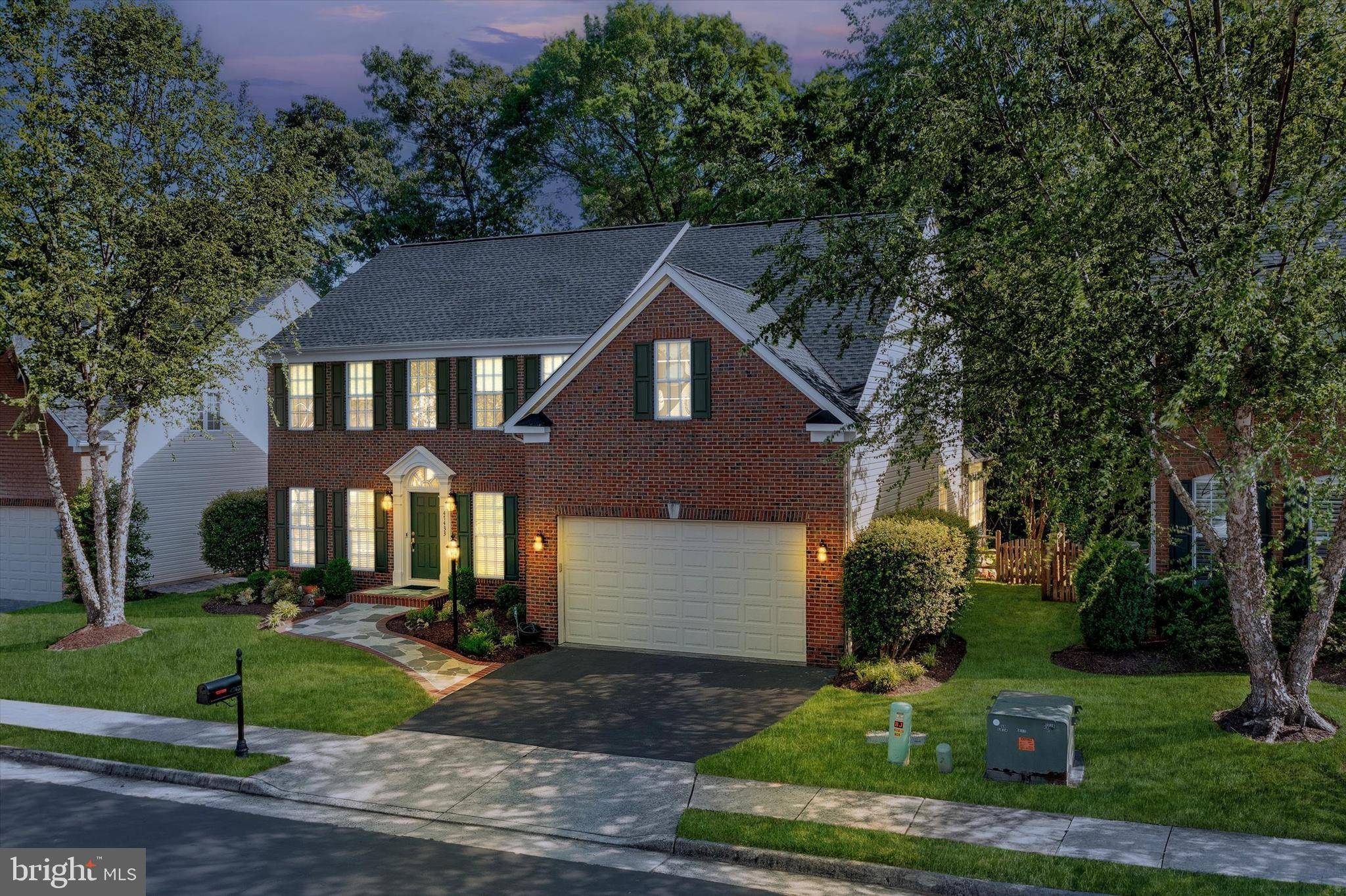 Sterling, VA 20165,47433 RIVER CREST ST