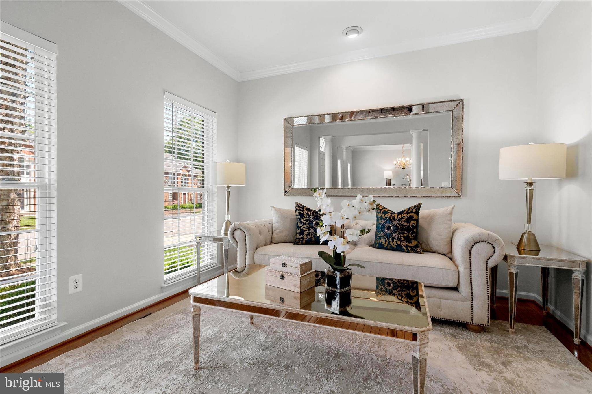 Sterling, VA 20165,47433 RIVER CREST ST